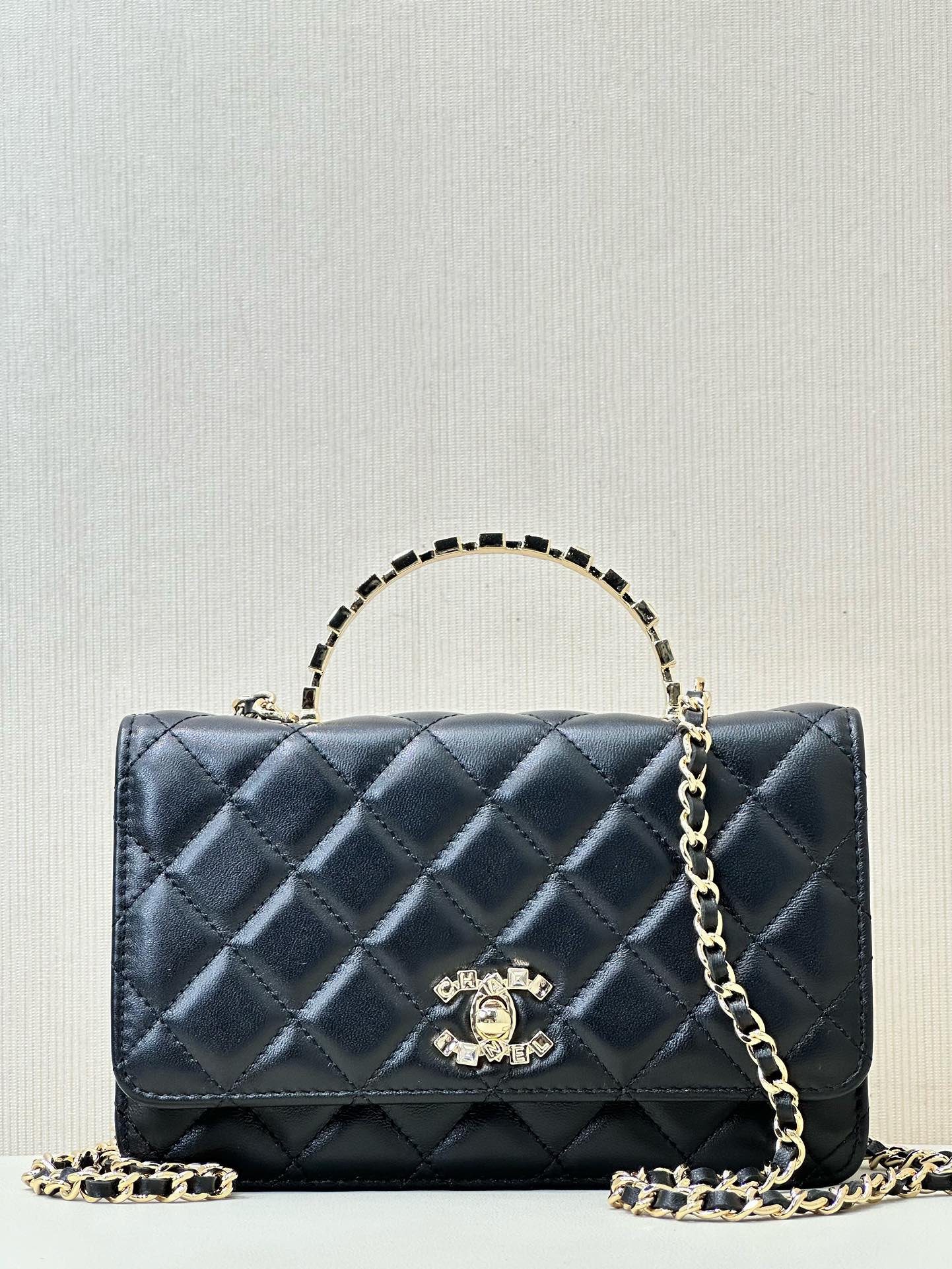 CHANEL ラインストーン留め具ハンドル WOC アルファベットラインストーン チェーンバッグ ハンドバッグ 斜めがけ 小さくて上品 万能 淑女 芸術逸品 大容量 純正皮革-最高品質