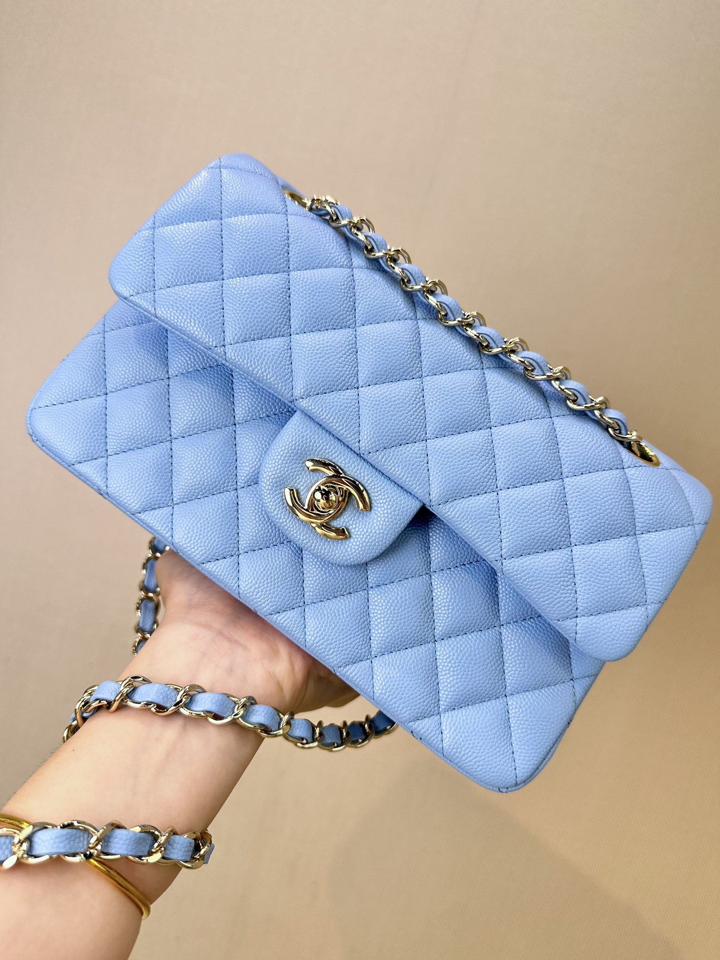 CHANEL CF Classic Flap 定番 マトラッセ ゴールド金具/シルバー金具 チェーンショルダーストラップ レザーインターウィーブチェーン キャビアスキン素材 純スチール金具 斜め掛けバッグ 定番モデル