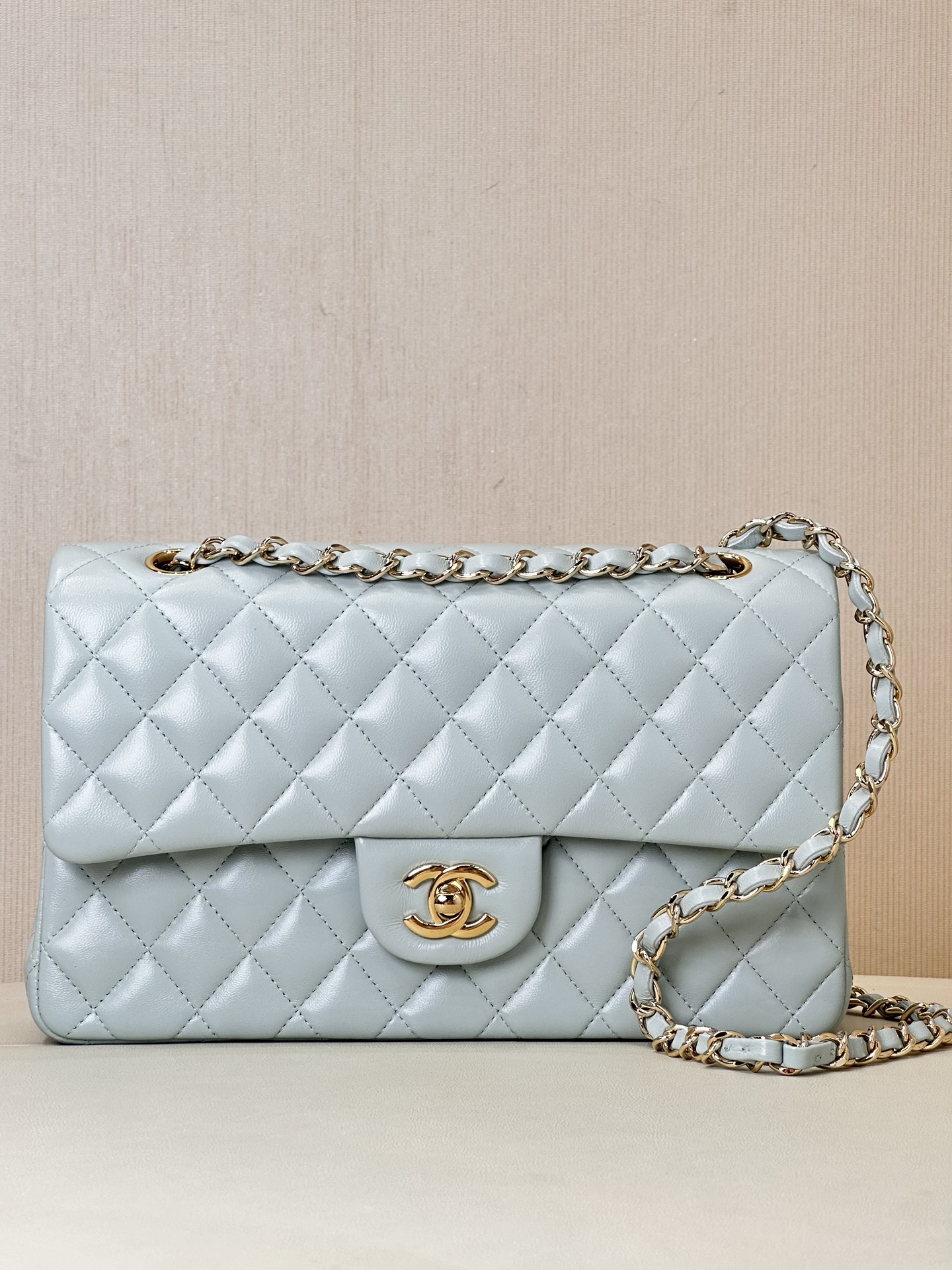 CHANEL CF Classic Flap 클래식 다이아몬드 퀼팅 골드 버클/실버 버클 체인 숄더 스트랩 가죽 체인 그레인 카프스킨 소재 순강 하드웨어 크로스백 클래식 모델