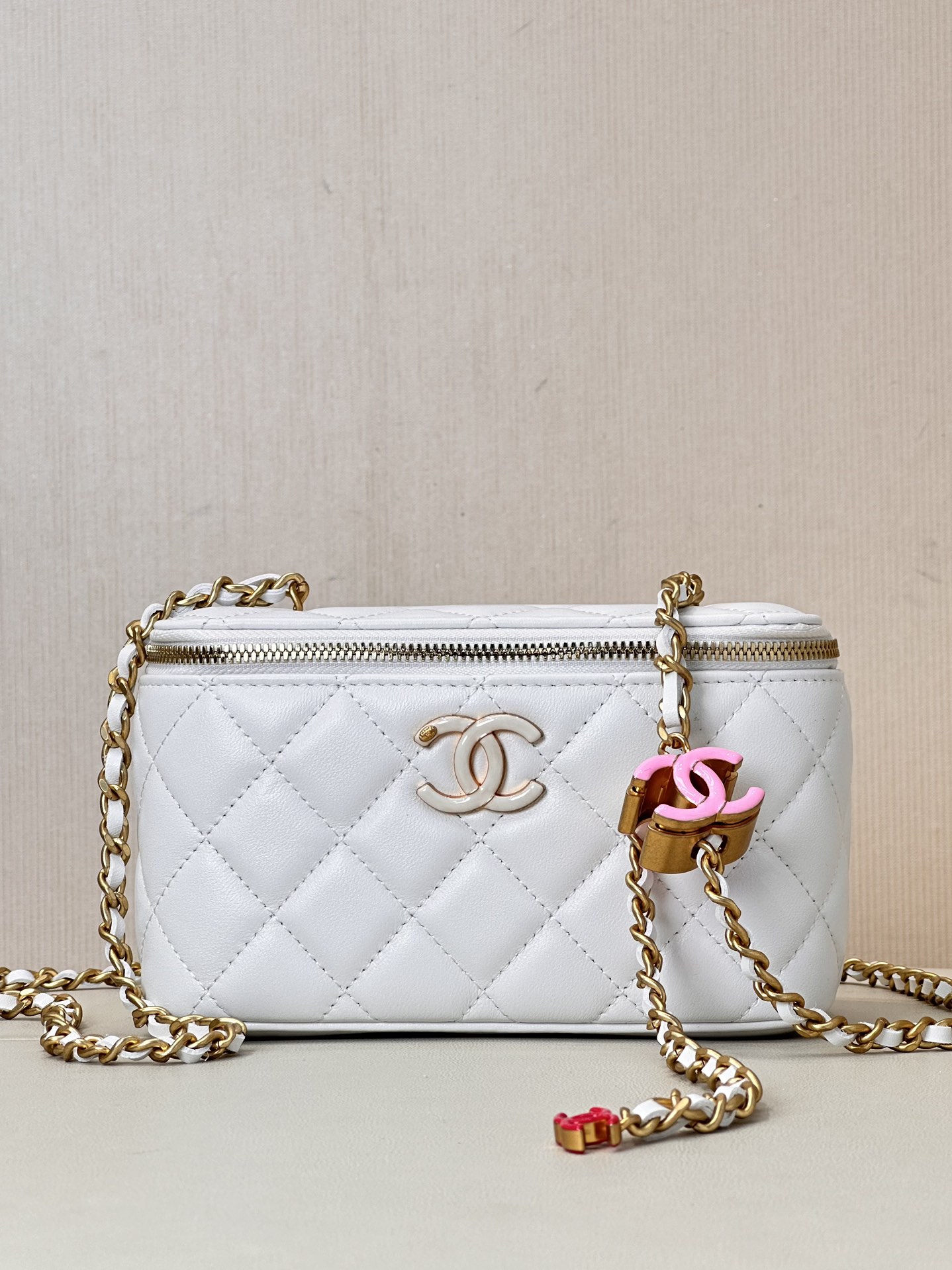 CHANEL падвойная C эмалевая зашпілька скрынка-сумка авечая скура ланцужок рэгуляваны шмат спосабаў нашэння вытанчаная універсальная-вышэйшая якасць