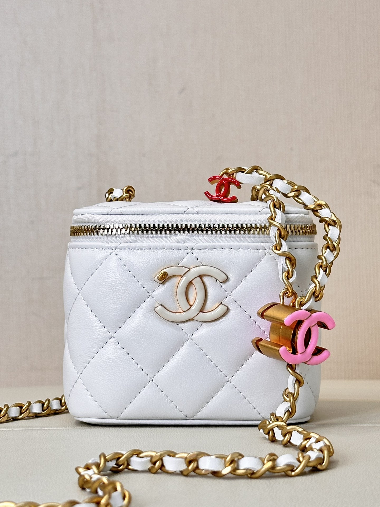 CHANEL падвойная C эмалевая зашпілька скрынка-сумка авечая скура ланцужок рэгуляваны шмат спосабаў нашэння вытанчаная універсальная-вышэйшая якасць