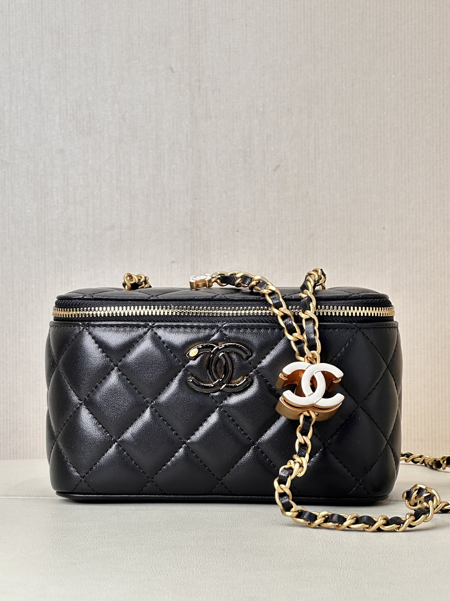 CHANEL падвойная C эмалевая зашпілька скрынка-сумка авечая скура ланцужок рэгуляваны шмат спосабаў нашэння вытанчаная універсальная-вышэйшая якасць