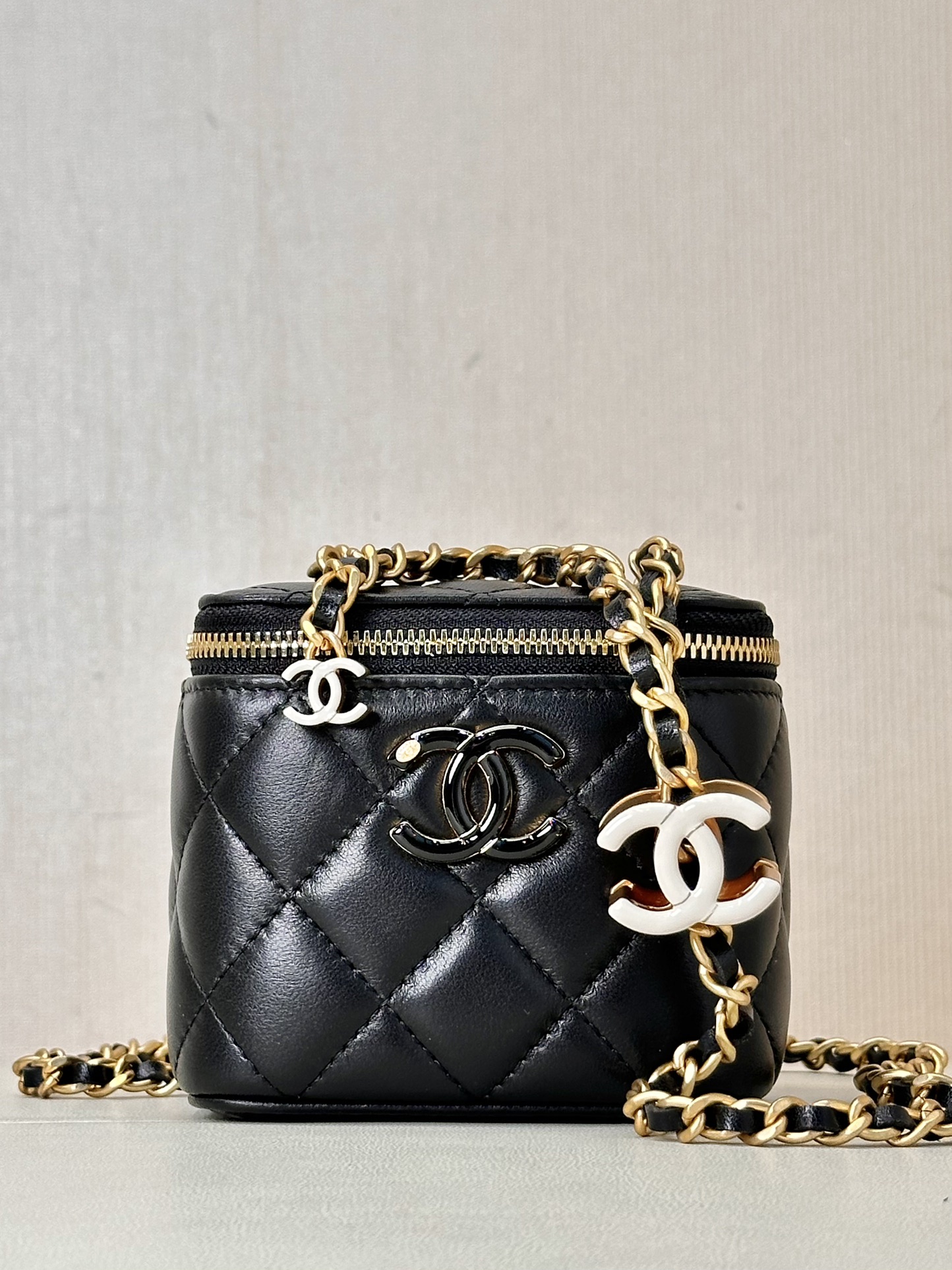 CHANEL двойная C эмалевая зашпілька скрынка-сумка авечая скура ланцужок рэгуляваны шмат спосабаў нашэння вытанчаная універсальная-топ якасць