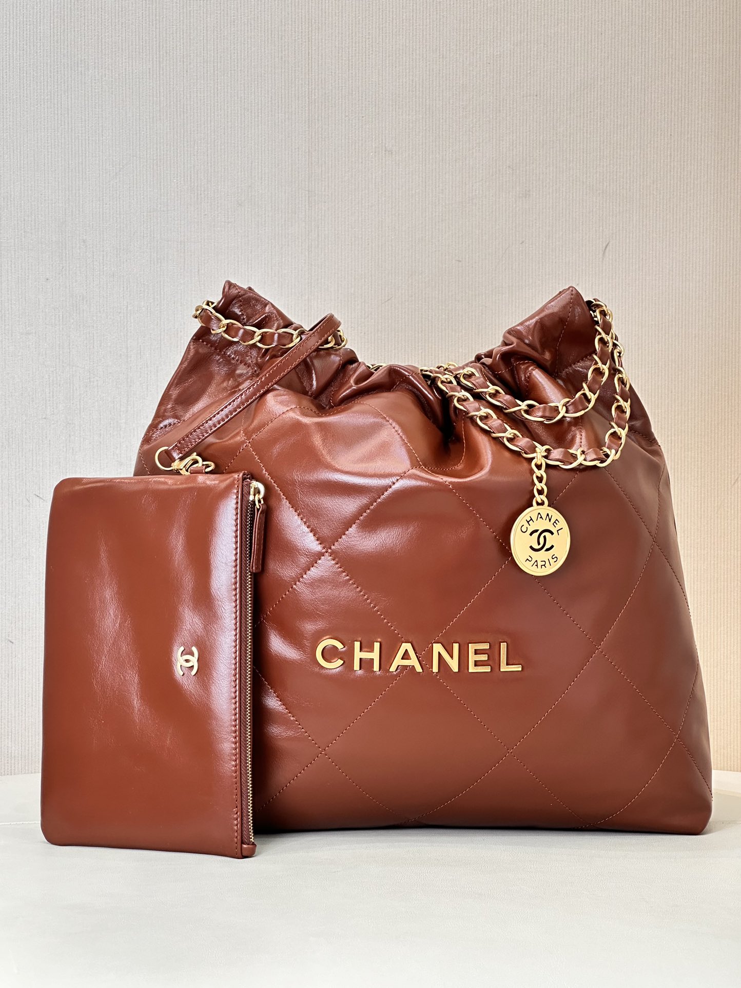 CHANEL Très grande capacité logo vieilli cuir d'origine matelassé sac de l'année sac shopping cuir de vachette importé