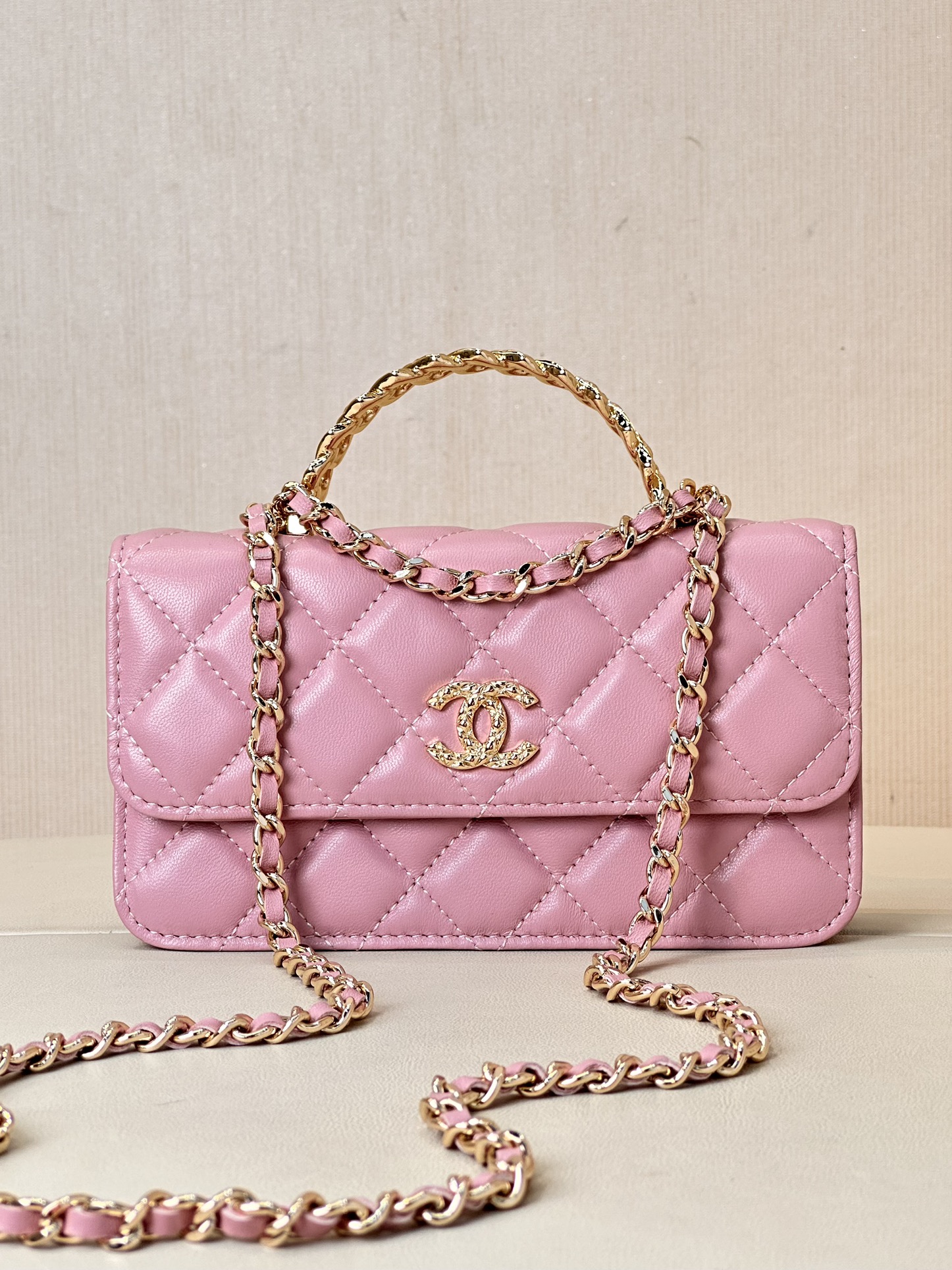 CHANEL シャネル 麦穂ダイヤモンドハンドル WOC レターラインストーン チェーンバッグ ハンドバッグ 斜め掛け 小さくて上品 万能淑女 芸術逸品 大容量 最高品質