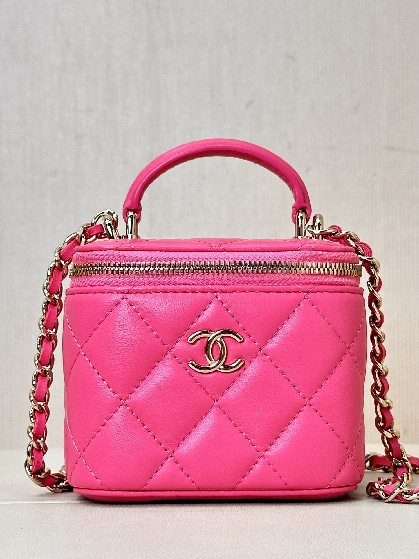 CHANEL nieuwe handgreep box tas, stevige vorm, lippenstiftvak - topkwaliteit