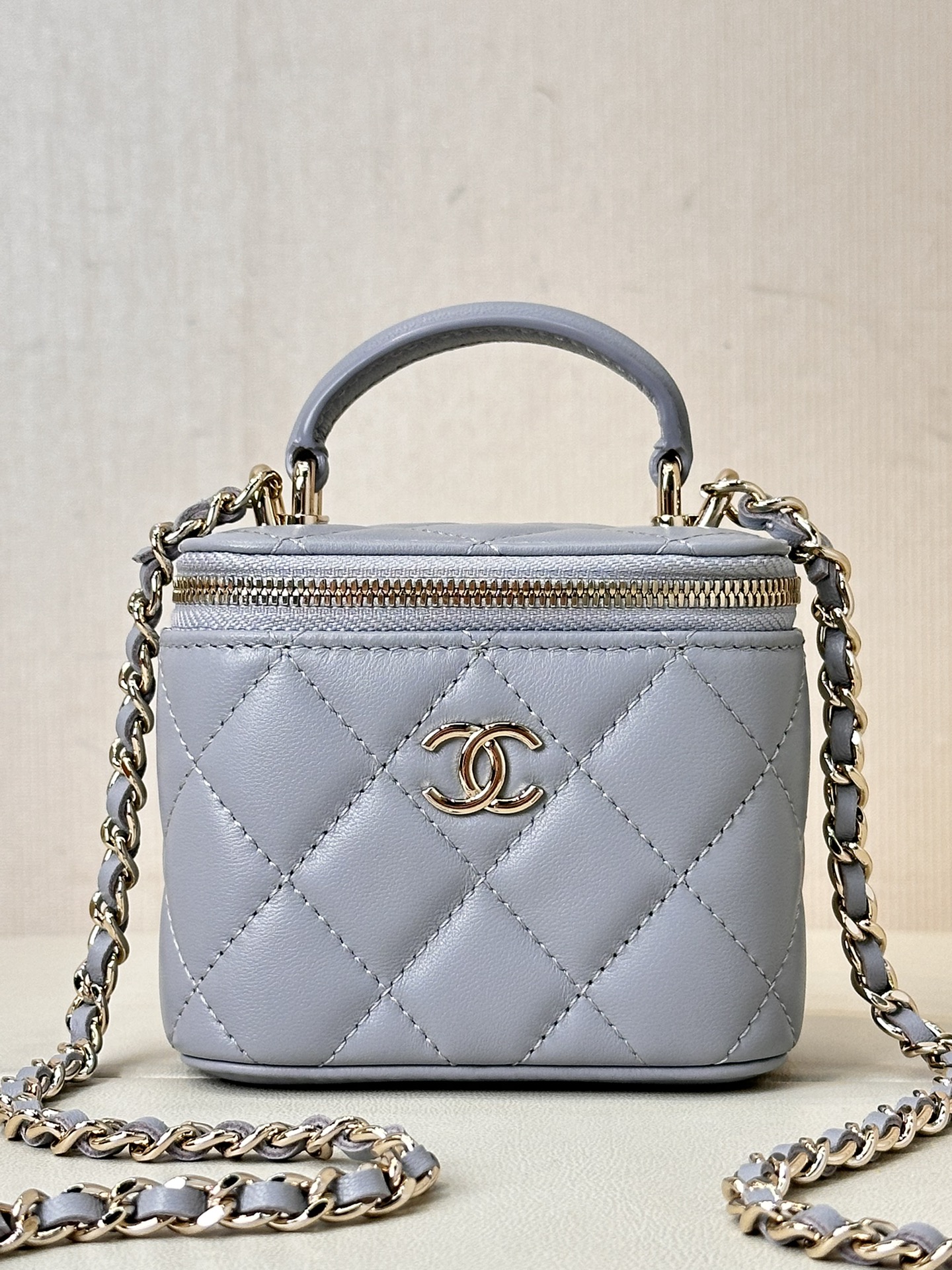 CHANEL nieuwe handgreep box tas, stevige vorm, lippenstiftvak - topkwaliteit
