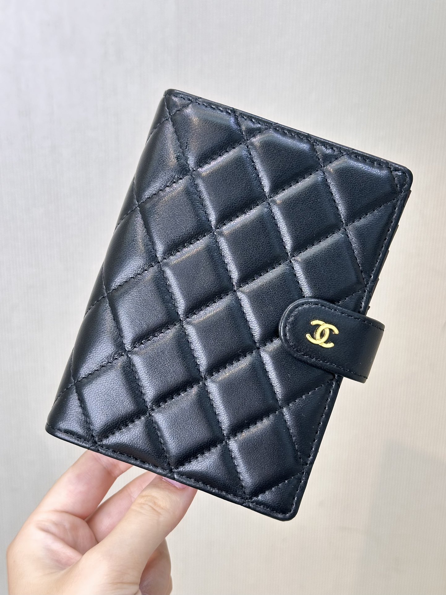 CHANEL timeless classic small fragrance passport holder ZG latest style diamond quilted pattern card slot design