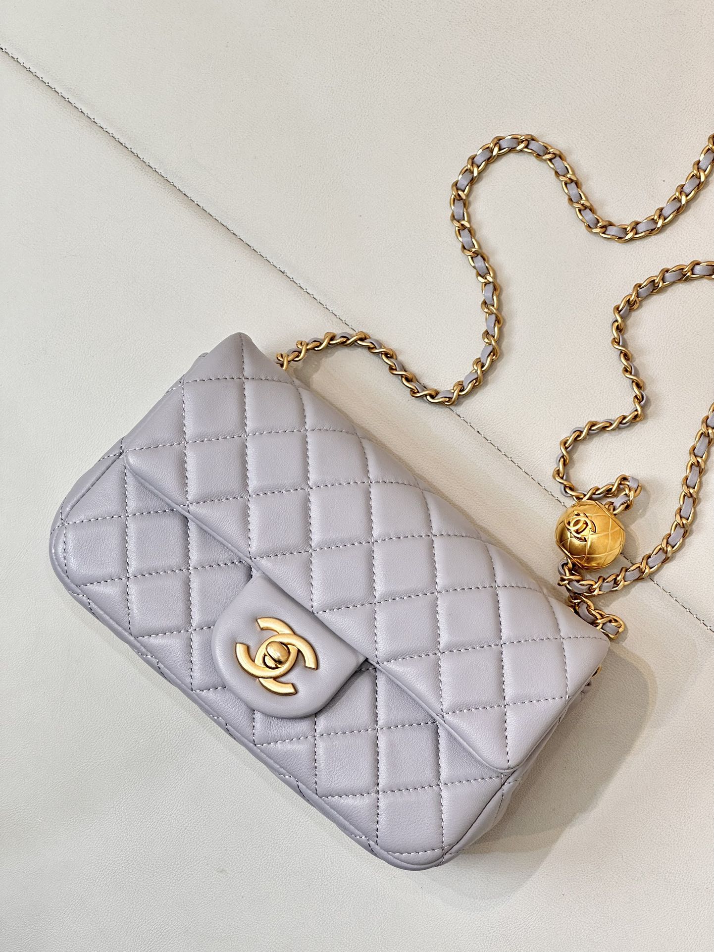 CHANEL 純正皮革 ラムスキン キルティング 定番資産価値モデル 柔らかく厚みのある チェーンバッグ-最高品質
