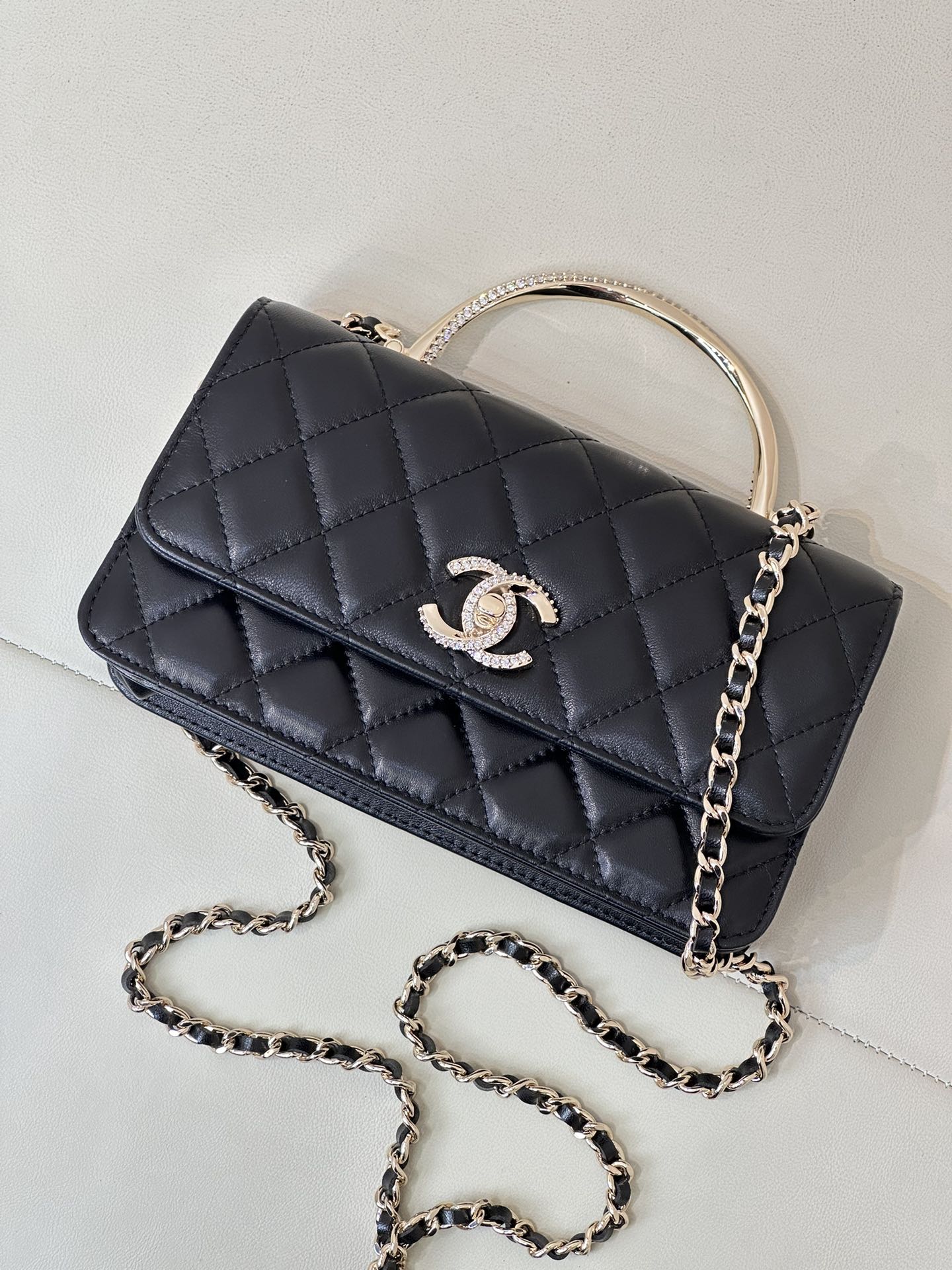 CHANEL 24K сумка WOC с двойными ручками инь-ян, сумка на удачу, двойной логотип C со стразами, двухслойная и однослойная, овечья кожа, вечерняя сумка, изысканная роскошь, универсальная - высшее качество