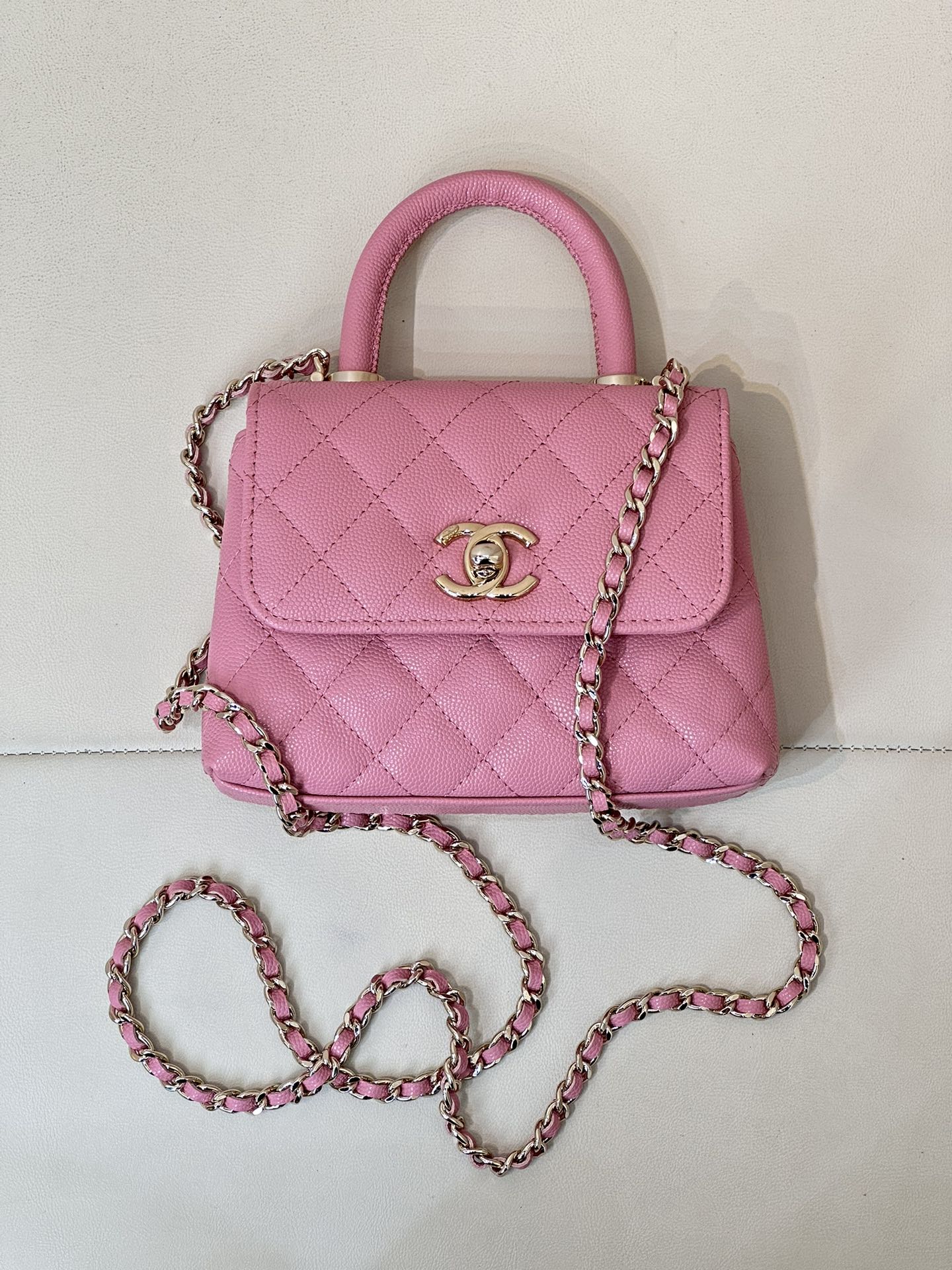 CHANEL Coco Handle 반원 하드 핸들 사다리꼴 바디 퀼팅 패턴 더블 C Logo-최상급 품질