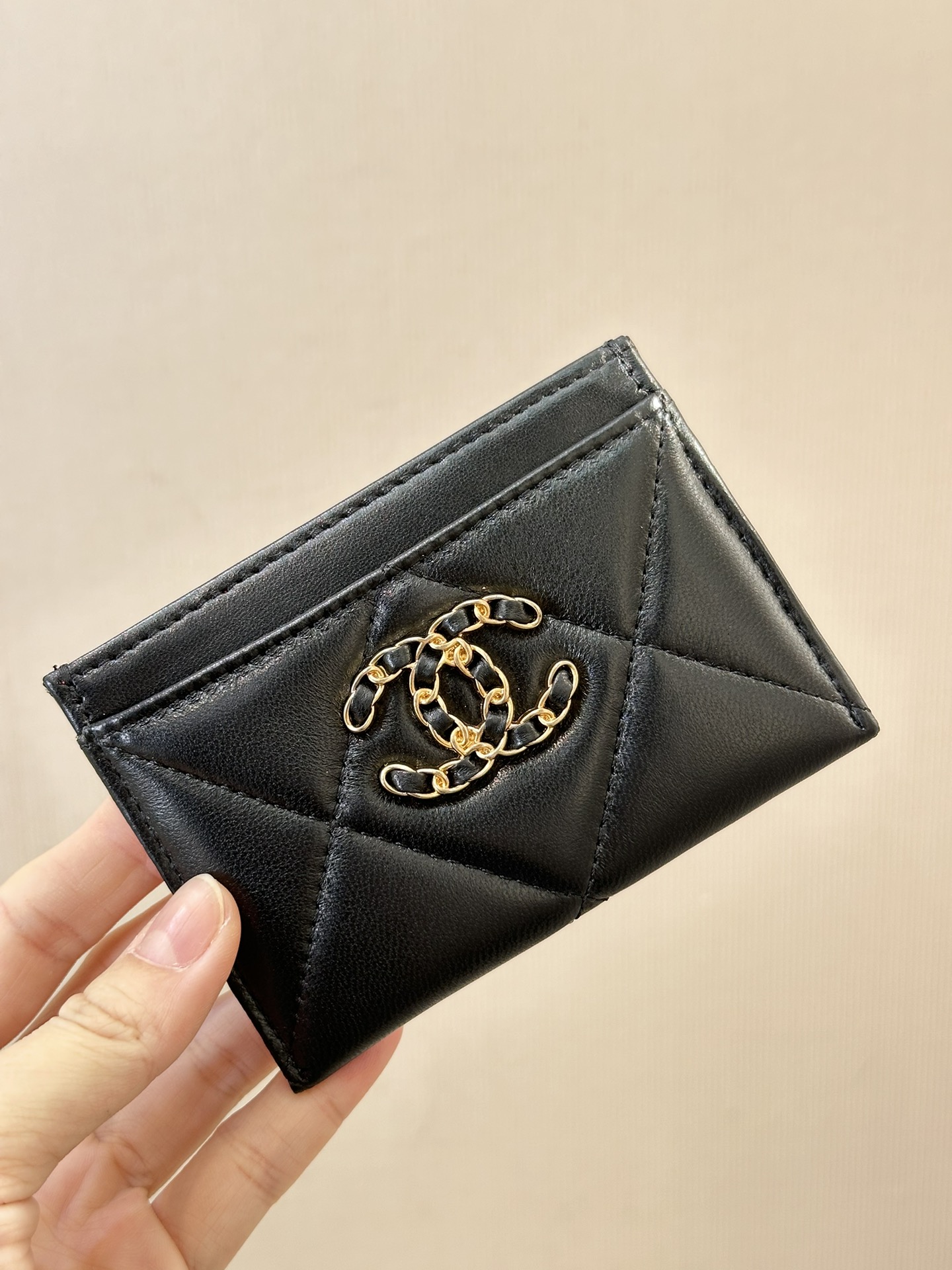 CHANEL штогадовая гарачая серыя 19 гаманец 5 варыянтаў на выбар створаны сумесна Карлам Лагерфельдам і цяперашнім дызайнерам тонкая авечая скура