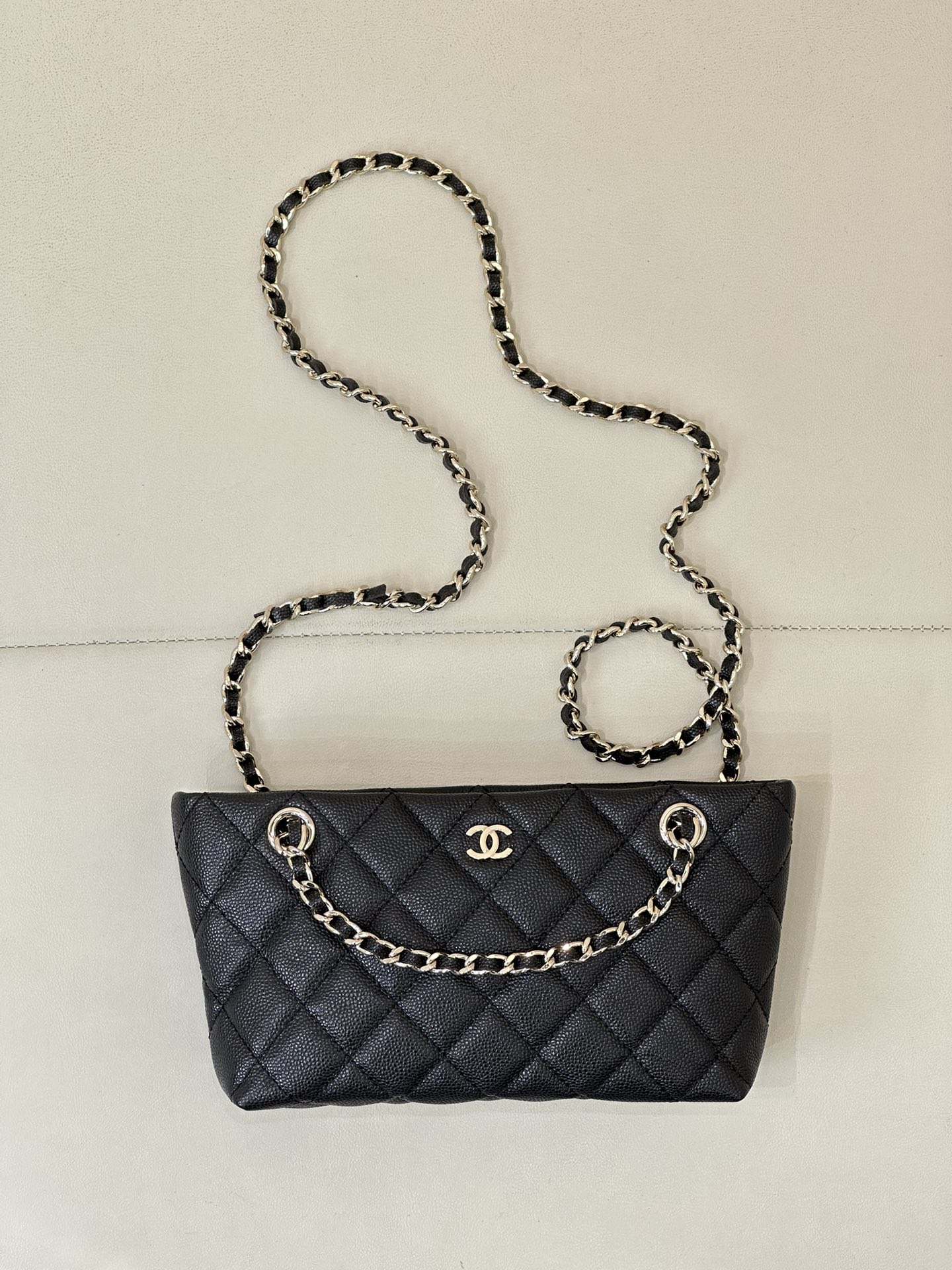 CHANEL Mini Small Tote Caviar Calfskin Leather Interwoven Chain Top Handle Shoulder Crossbody Multiple Ways to Wear Versatile Hot Seller 25C Runway Small Waste Bag - Top Quality