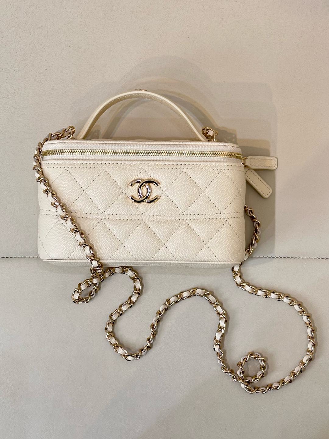 CHANEL 25C 化妆盒子包 方盒包型 荔枝牛皮 淡金扣 双C logo 菱格纹 可盐可甜 百搭 精致盒子包-顶级品质