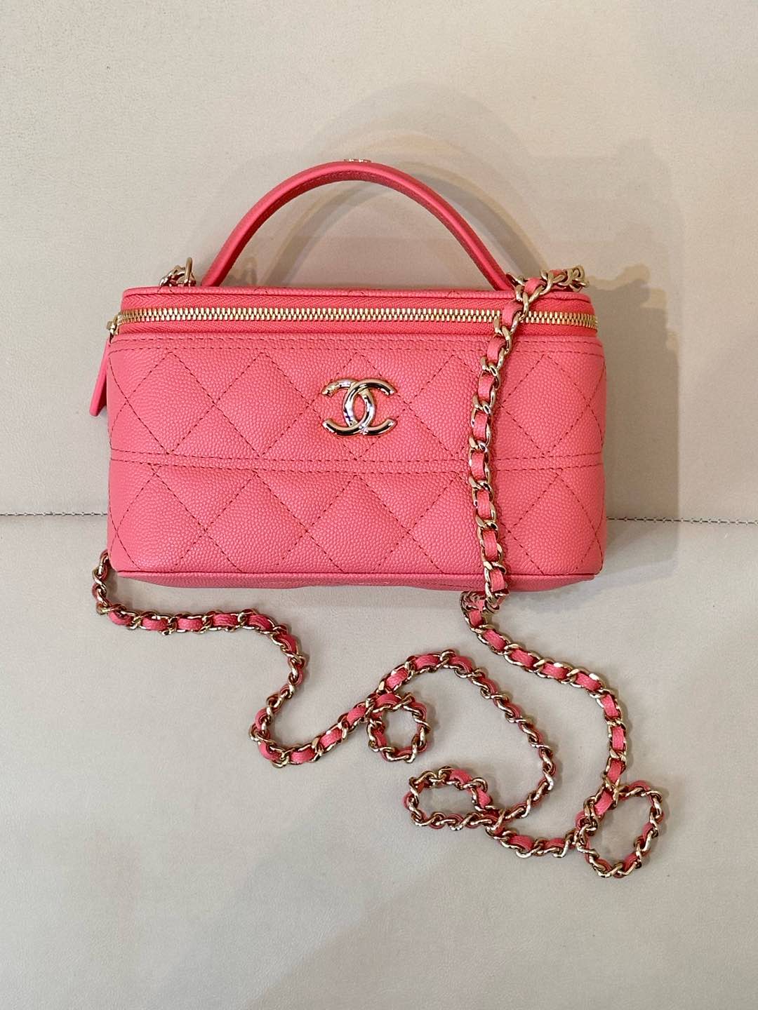 CHANEL 25C 化妆盒子包 方盒包型 荔枝牛皮 淡金扣 双C logo 菱格纹 可盐可甜 百搭 精致盒子包-顶级品质