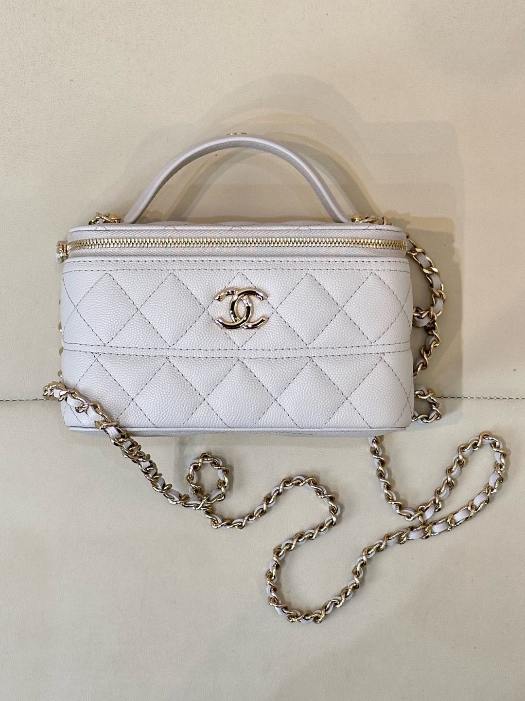 CHANEL 25C 化妆盒子包 方盒包型 荔枝牛皮 淡金扣 双C logo 菱格纹 可盐可甜 百搭 精致盒子包-顶级品质