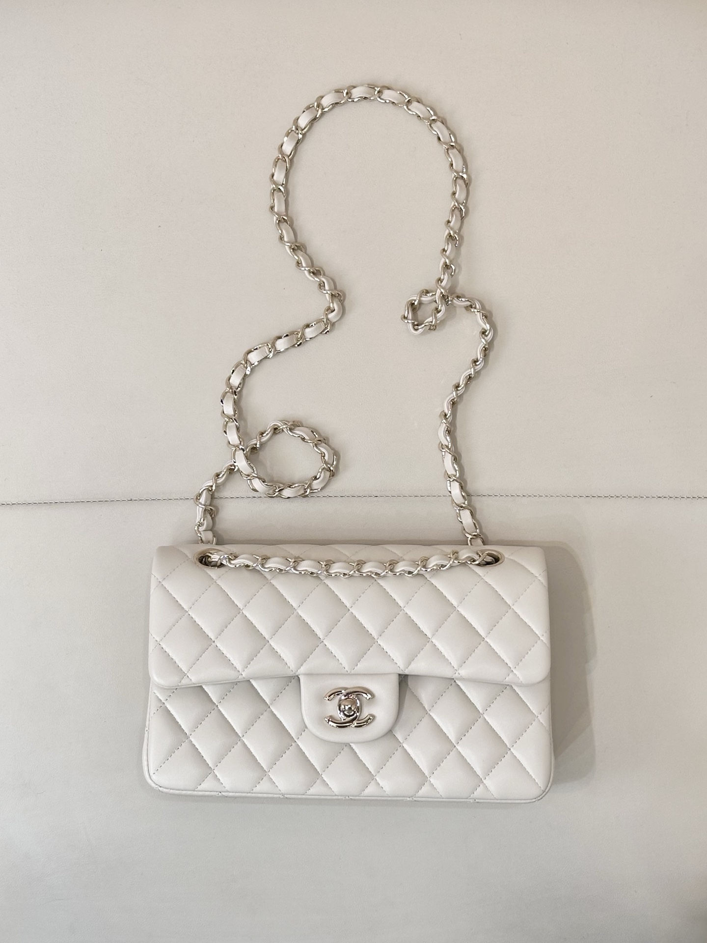 CHANEL CF Classic Flap 클래식 다이아몬드 퀼팅 골드 버클/실버 버클 체인 숄더 스트랩 가죽 체인 캐비어 소가죽 소재 순강 하드웨어 크로스백 클래식 모델