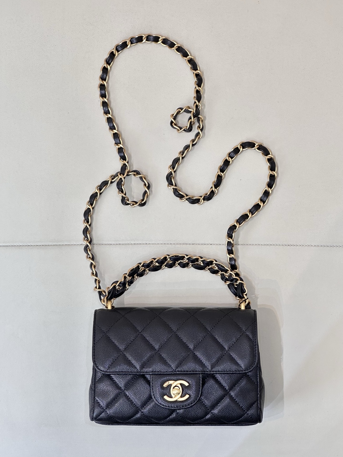 CHANEL 25P Double Chain Flap Bag Caviar Calfskin Leather Woven Chain Multiple Ways to Wear Versatile - Top Quality