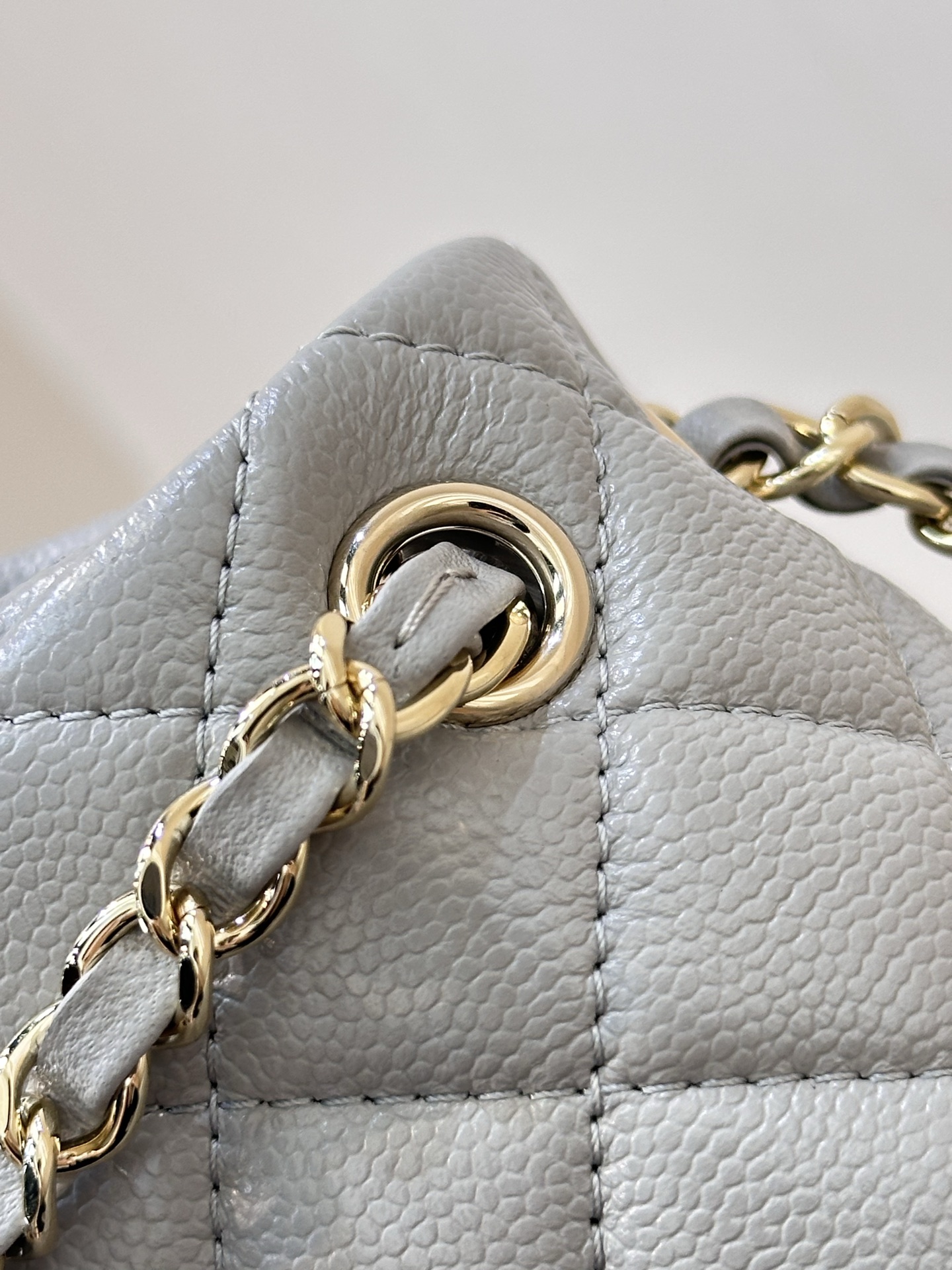 Elegant Quilted Leather Shoulder Bag with Adjustable Chain Strap 6 i1744873172625 445 0 4