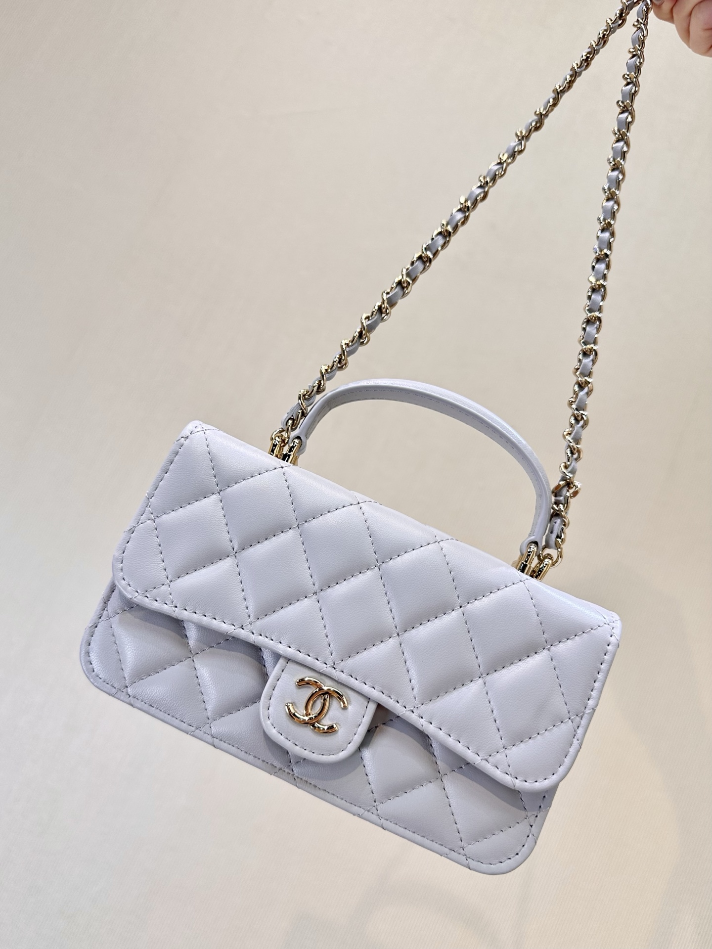 Elegant Quilted Lambskin Top Handle Flap Bag with Chain Strap 1 i1744873440577 4735 0 0
