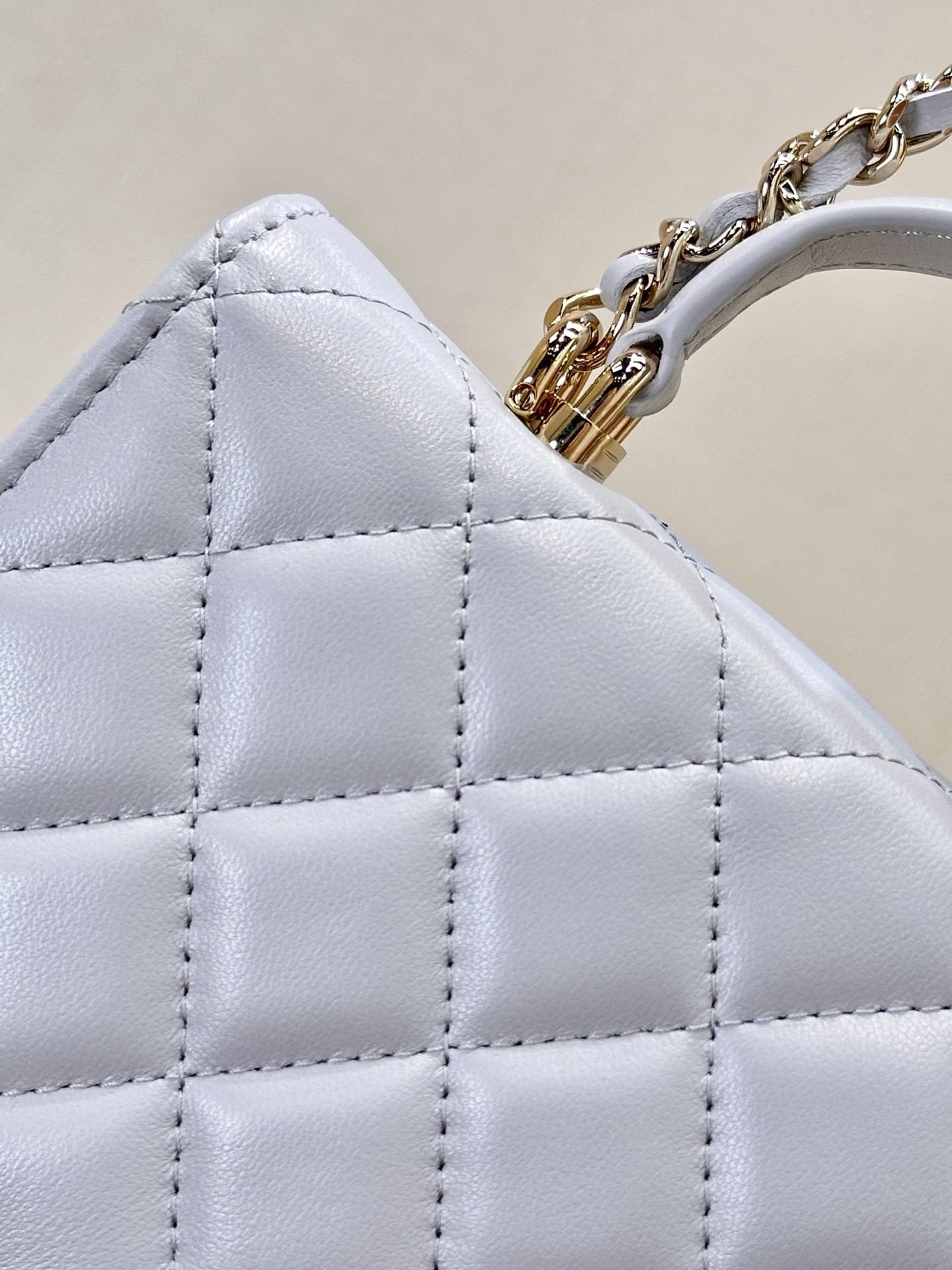 Elegant Quilted Lambskin Top Handle Flap Bag with Chain Strap 9 i1744873440636 3531 0 8