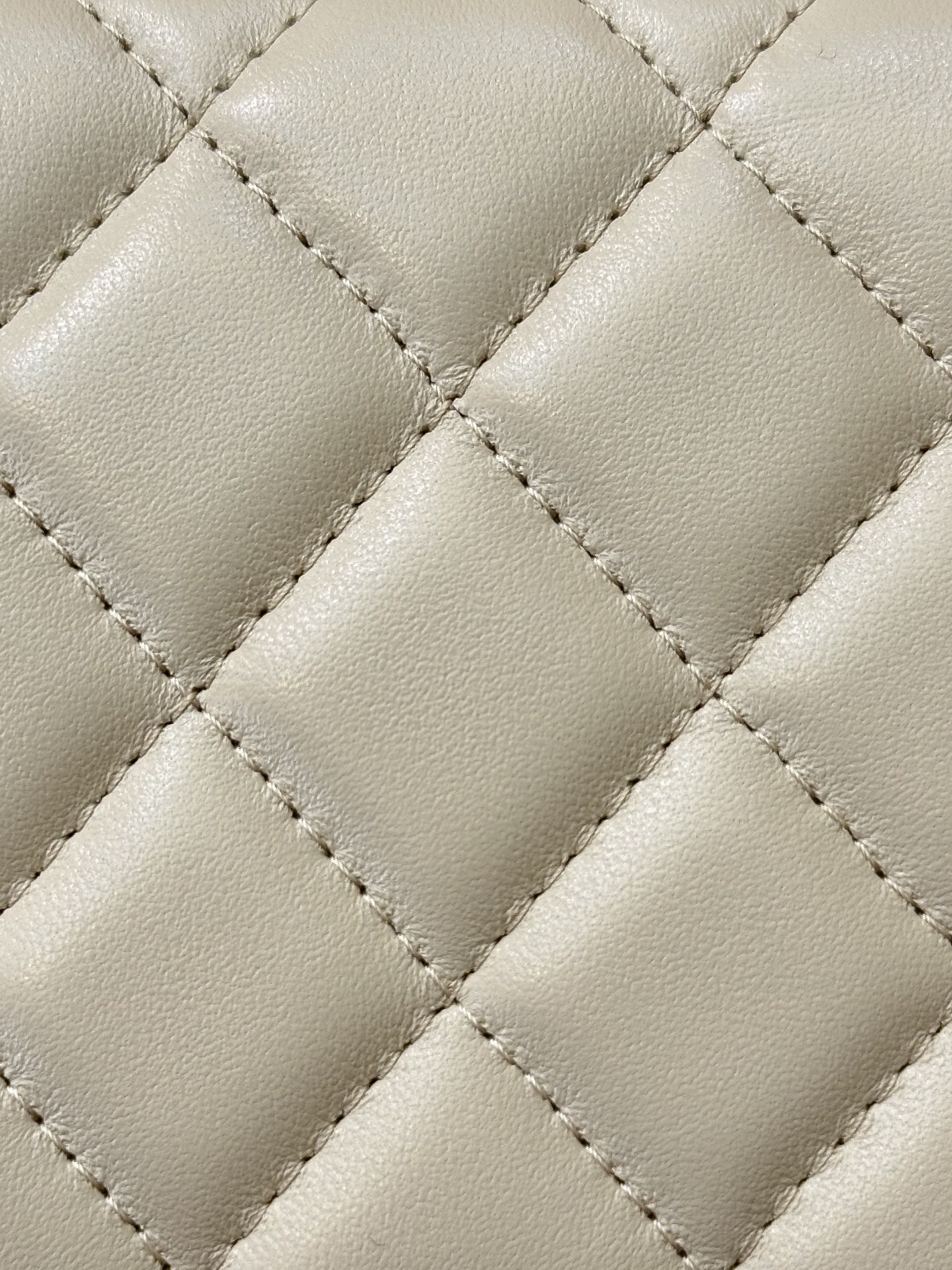 Elegant Quilted Lambskin Top Handle Flap Bag with Chain Strap 9 i1744874327174 7002 0 7