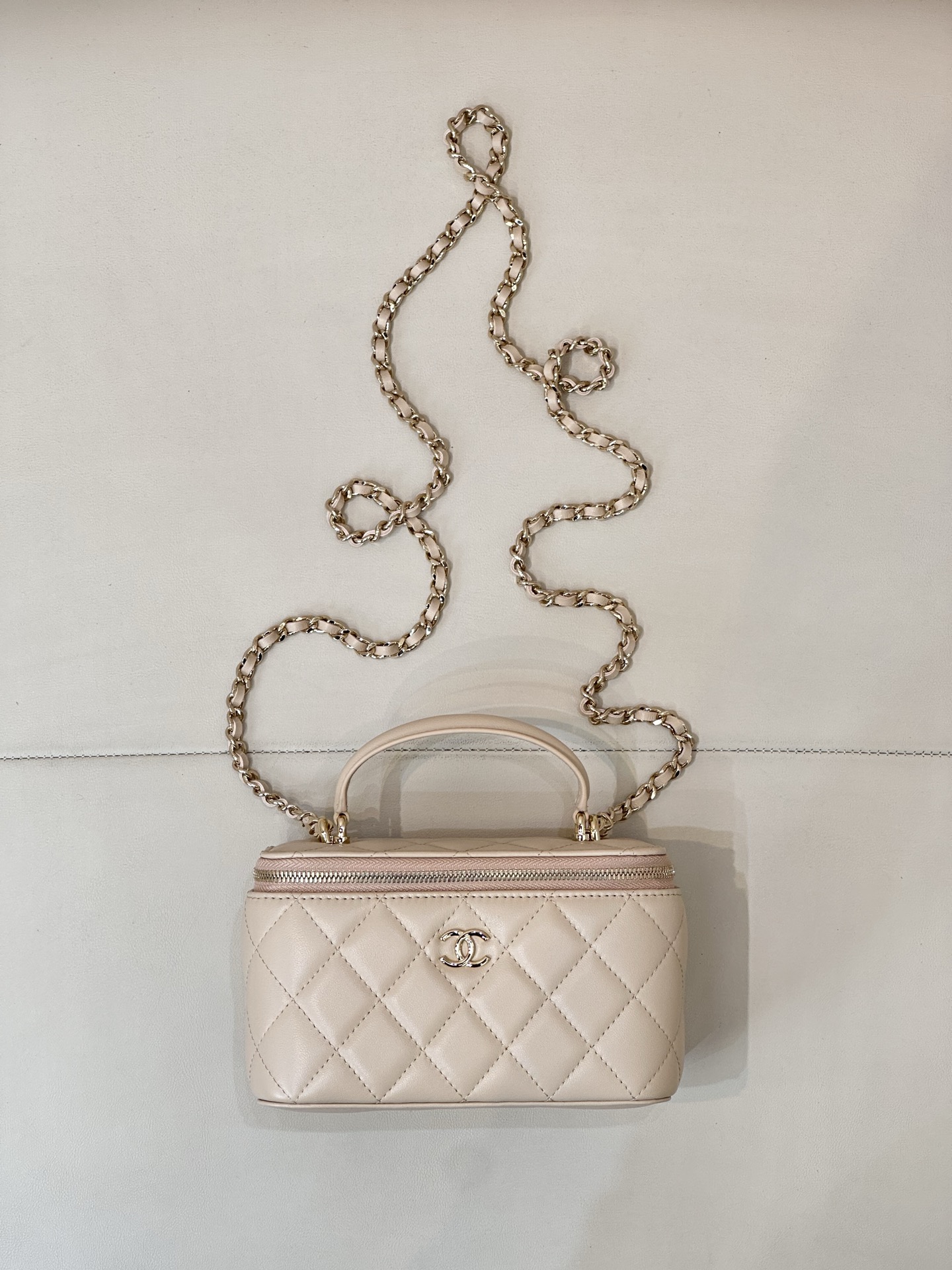 CHANEL nieuw handgreep box tas, stevige vorm, lippenstiftvak - topkwaliteit