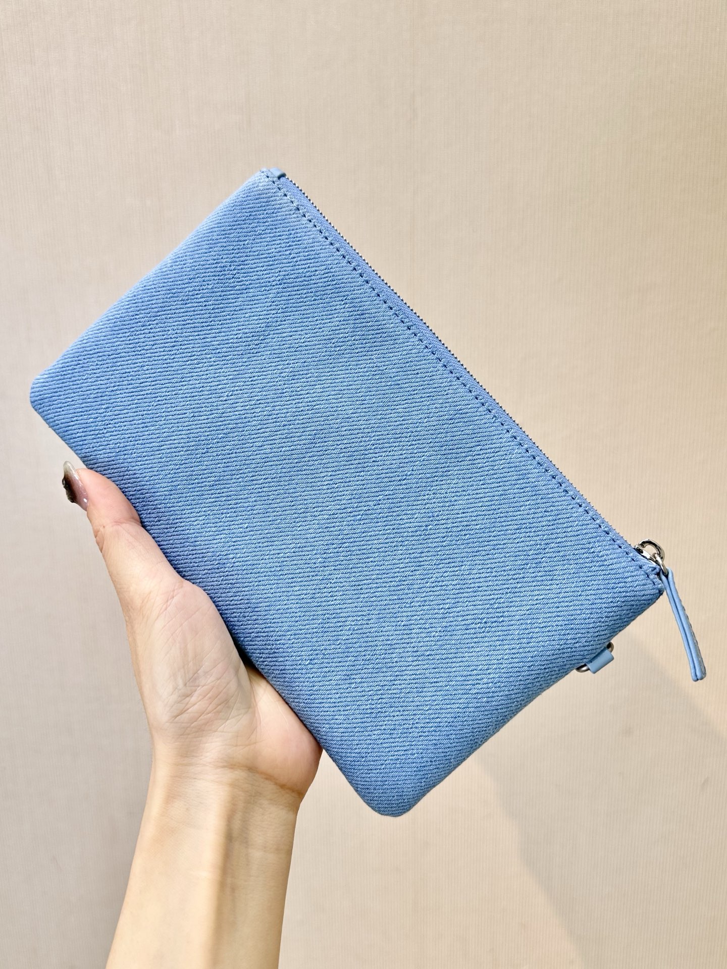 Chanel Denim Pouch with Zipper and Card Slots - Light Blue 10 i1745057391809 1425 0 8