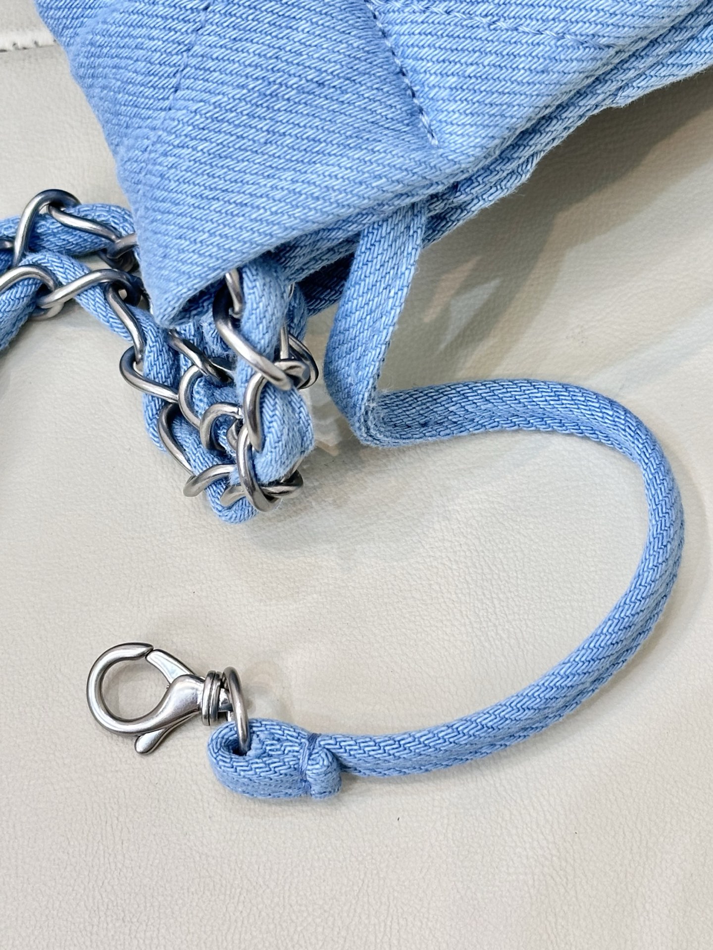 Elegant Denim Quilted Shoulder Bag with Chain Strap and CC Charm 6 i1745057409709 7839 0 4