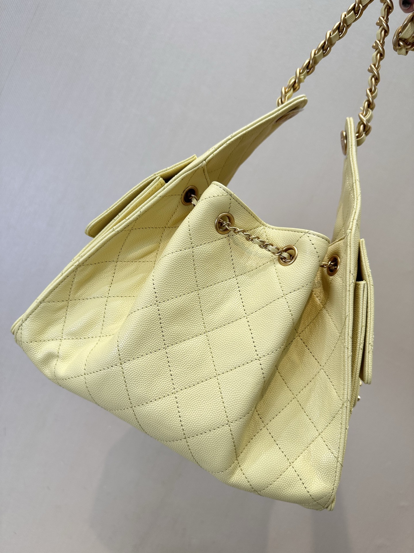 Chanel 25 Small Hobo Bag Yellow Leather with Gold Chain 9 i1745231330603 3353 0 8