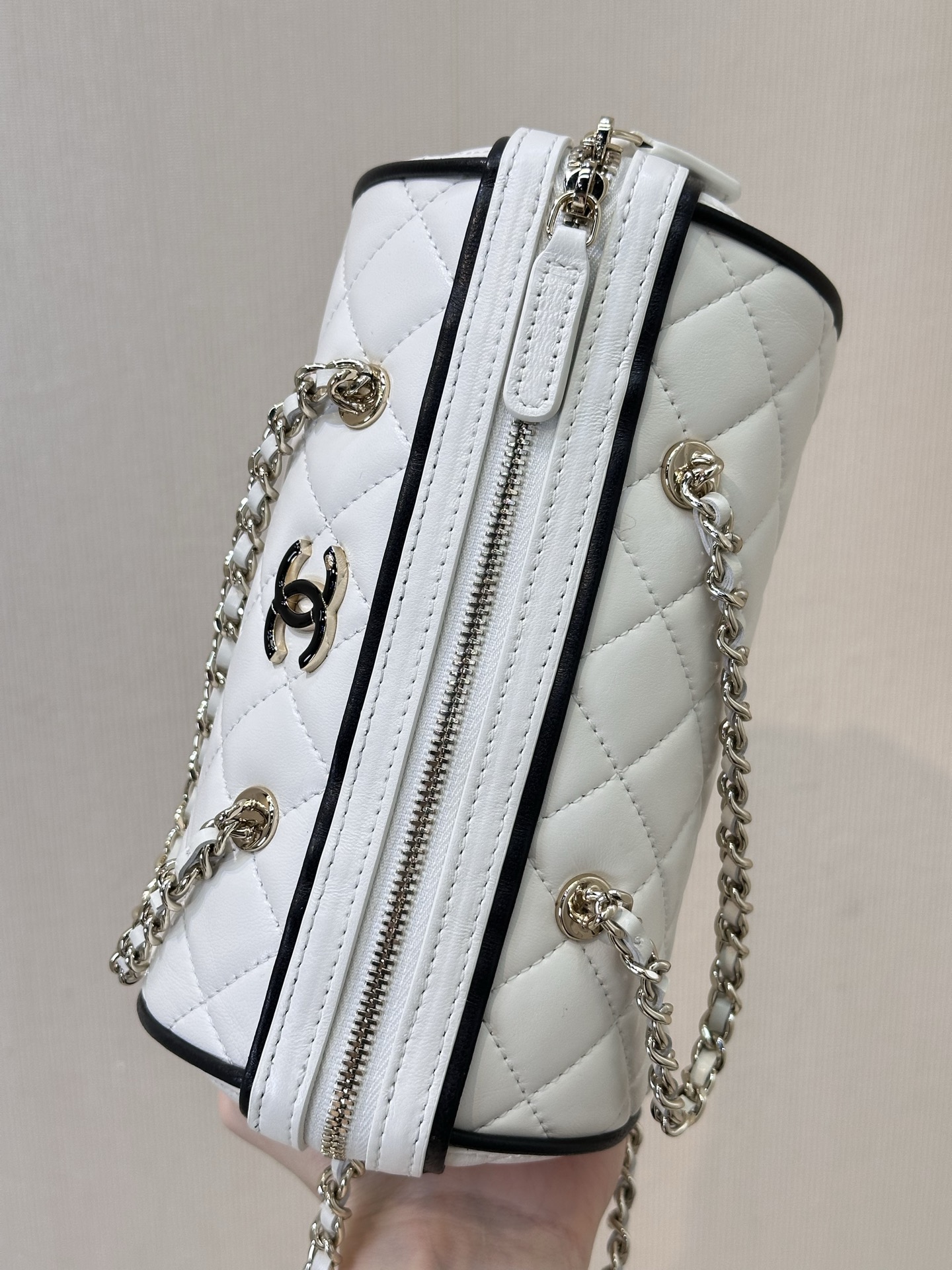 Chanel White Quilted Leather Bowling Bag with Chain Strap 6 i1745231347267 5872 0 4