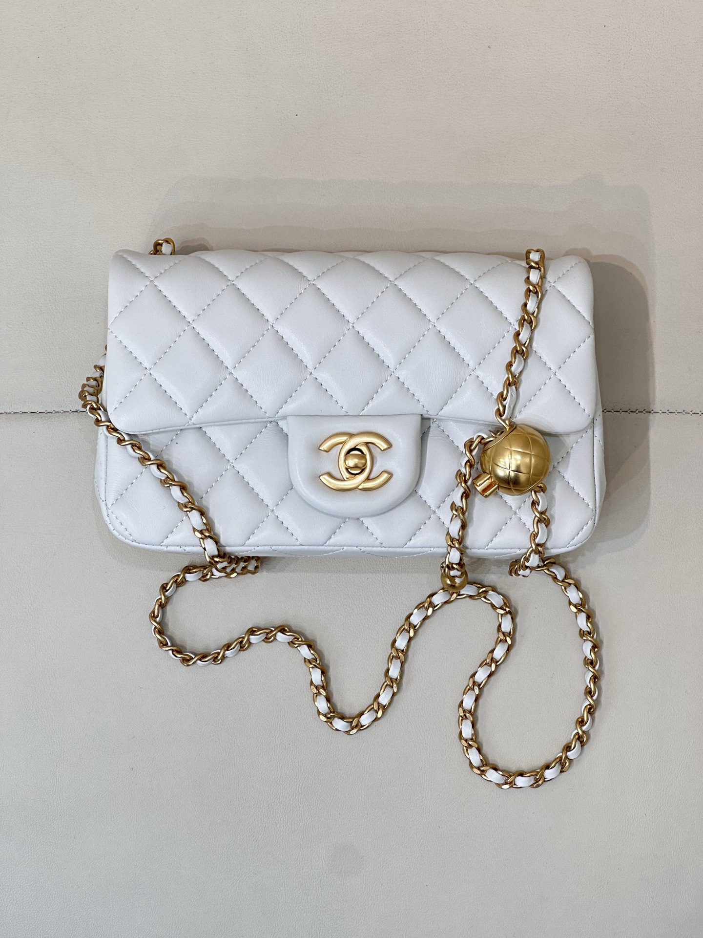 CHANEL арыгінальная скура, авечая скура, рамбічная сцёбка, класічная інвестыцыйная мадэль, мяккая і тоўстая, сумка на ланцужку — вышэйшая якасць