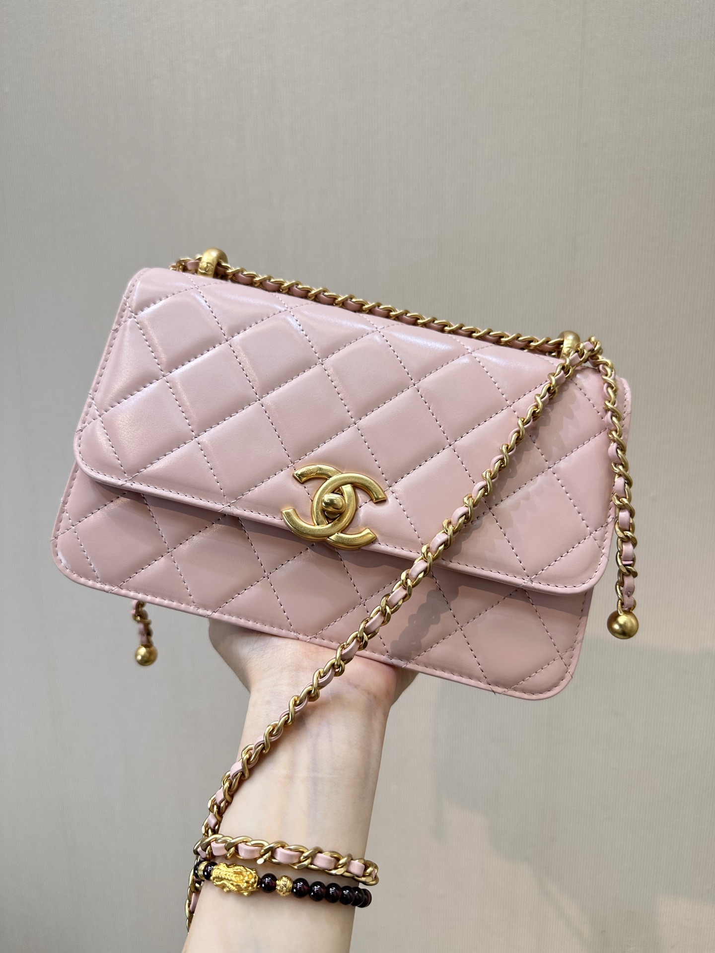 CHANEL Atelier artisanal haut de gamme Double ballon doré Cuir véritable Agneau Sac chaîne matelassé Cuir d'origine qualité supérieure Finition sable doré Qualité supérieure