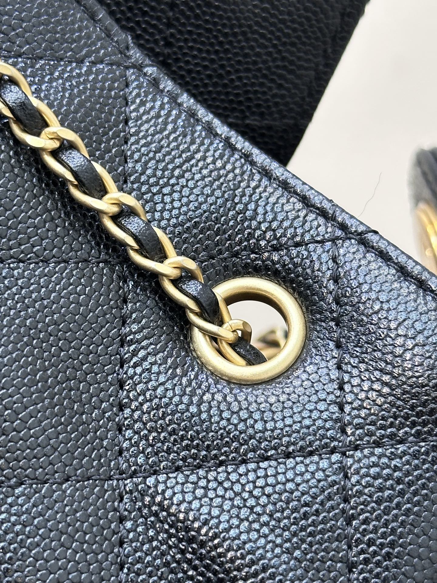 Chanel Drawstring Bucket Bag Black Leather with Gold Chain Authentic Design 9 i1748508798762 9526 0 7