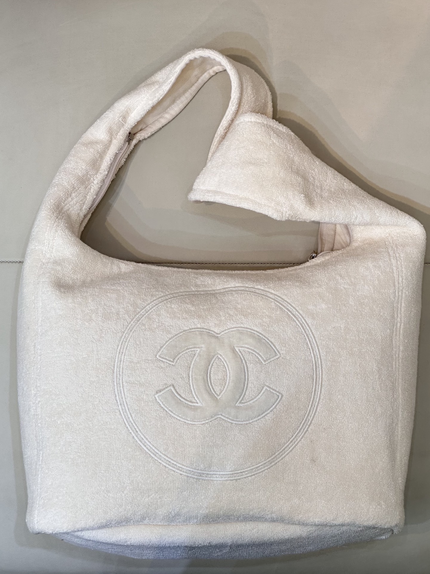 Chanel Coco Beach Towel Bag: Lightweight, Roomy, and Stylish Tote for Essentials 1 i1749895825165 815 0 0