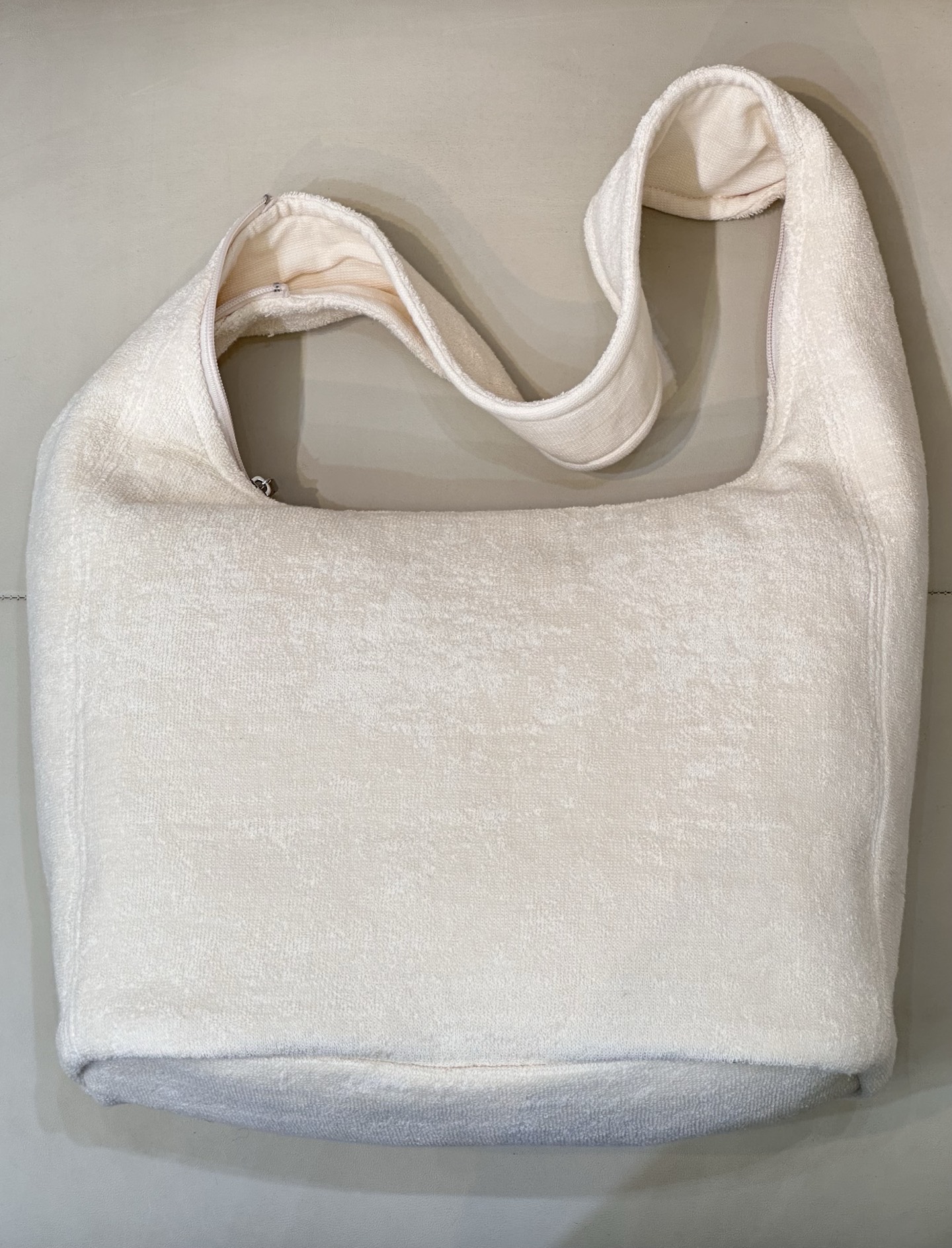 Chanel Coco Beach Towel Bag: Lightweight, Roomy, and Stylish Tote for Essentials 7 i1749895831382 1424 0 3