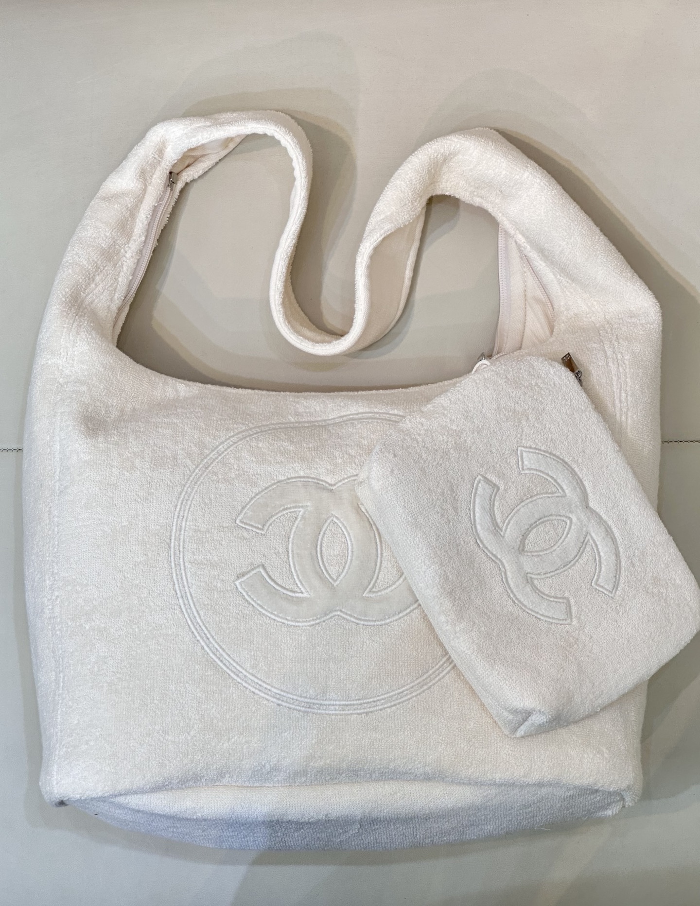 Chanel Coco Beach Towel Bag: Lightweight, Roomy, and Stylish Tote for Essentials 4 i1749895880398 8361 0 8