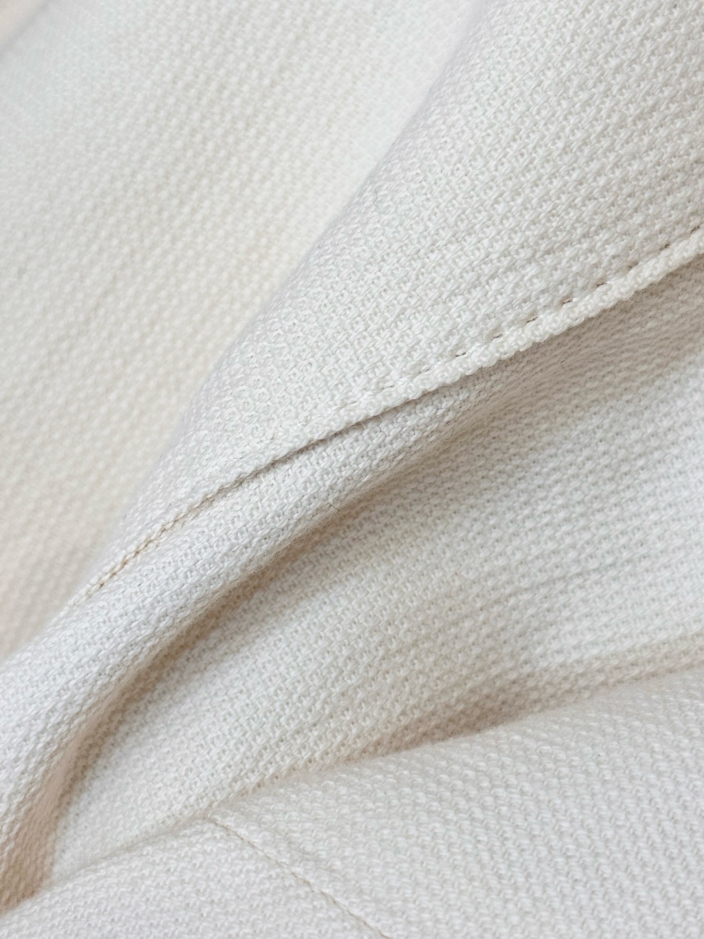 Chanel Vintage White Terry Cloth CC Beach Tote Bag, Perfect for Vacation 5 i1749896043460 3848 0 3