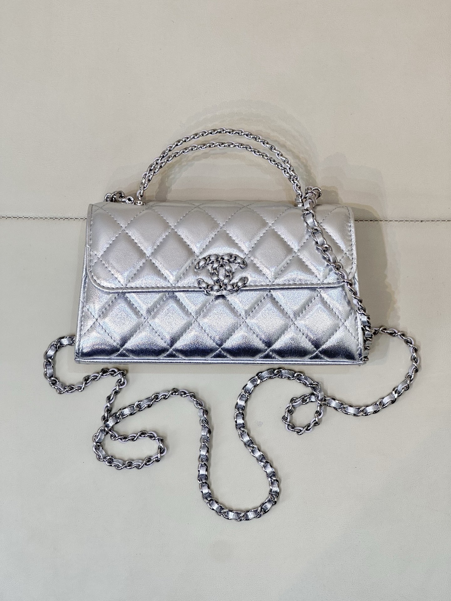 CHANEL シャネル ミニKelly クロスハンドル ライチドレザー キルティングチェーン シャンパンゴールド金具logo 隠しモデル 人気モデル 旧ルート-トップ品質