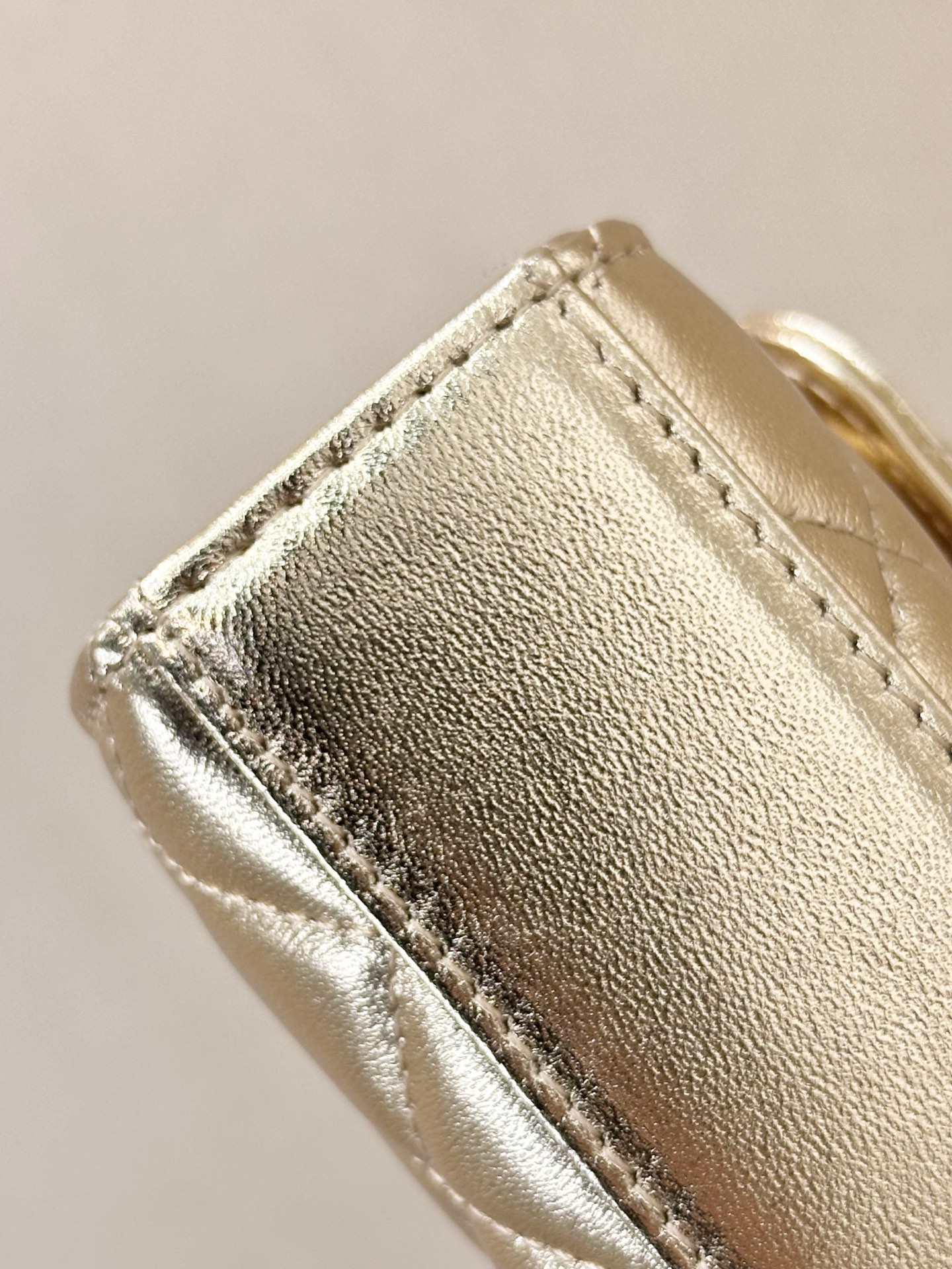 Elegant Metallic Lambskin Quilted Flap Bag with Chain Strap and CC Clasp 8 i1749897195282 9096 0 7
