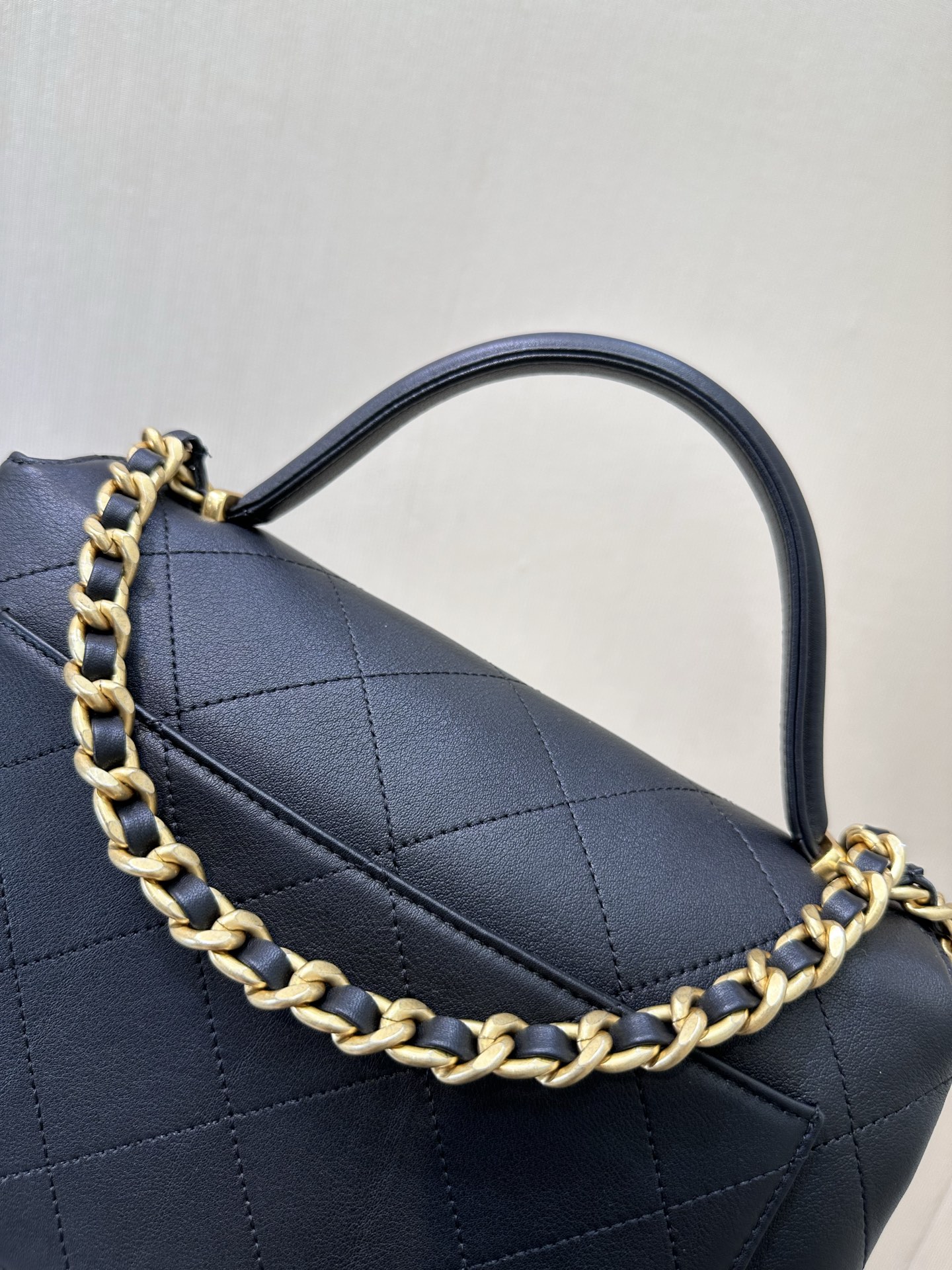 Chanel Trapezoid Bag with Double C Logo, Quilted Design & Leather Chain 7 i1750068093408 6147 0 6