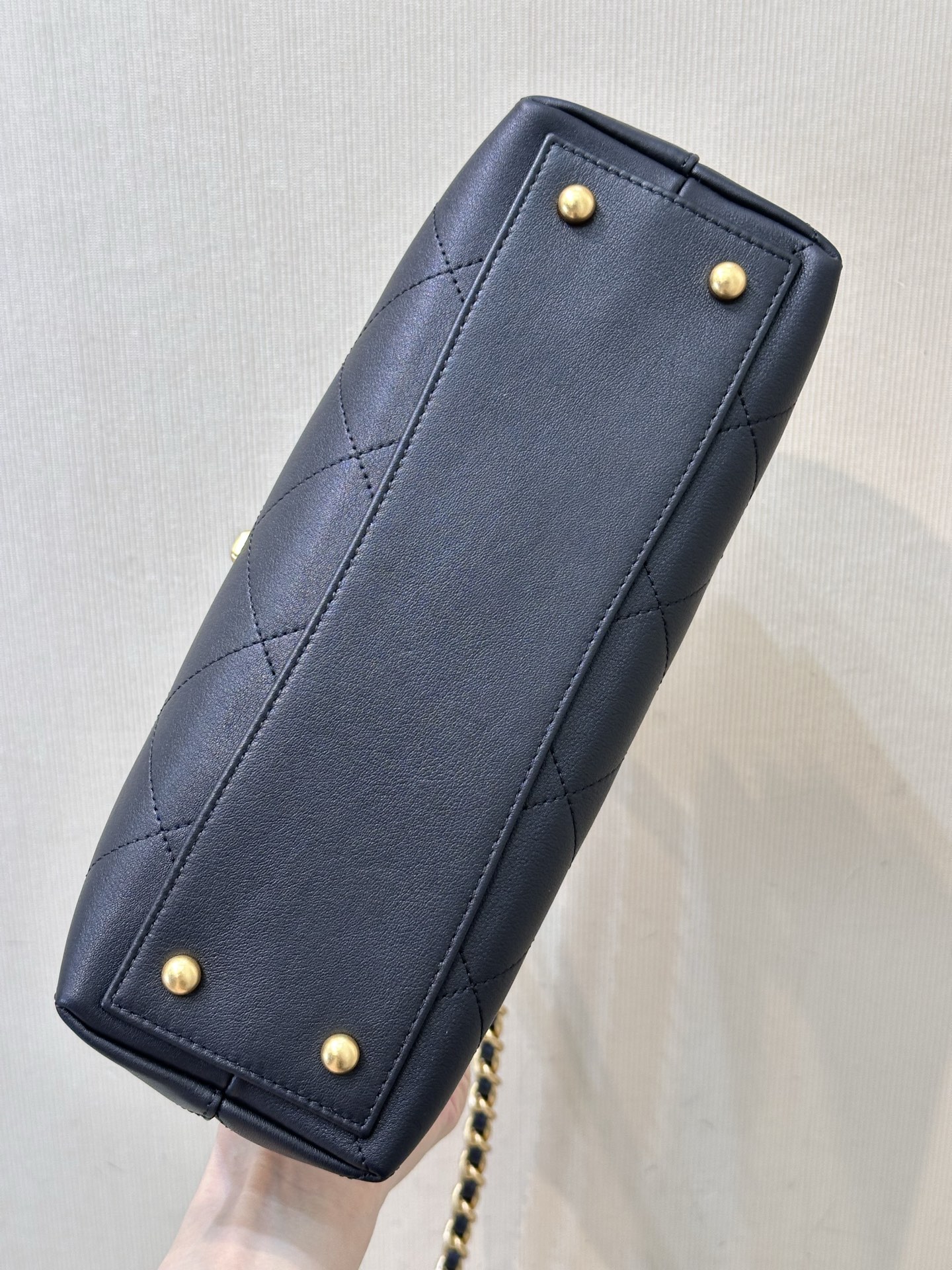 Chanel Trapezoid Bag with Double C Logo, Quilted Design & Leather Chain 9 i1750068093409 5202 0 8