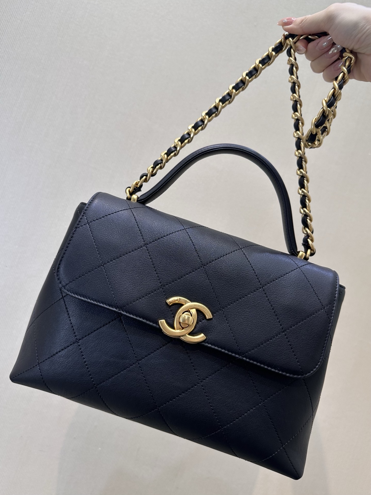 Chanel Trapezoid Bag with Double C Logo, Quilted Design & Leather Chain 1 i1750068094314 1862 0 0