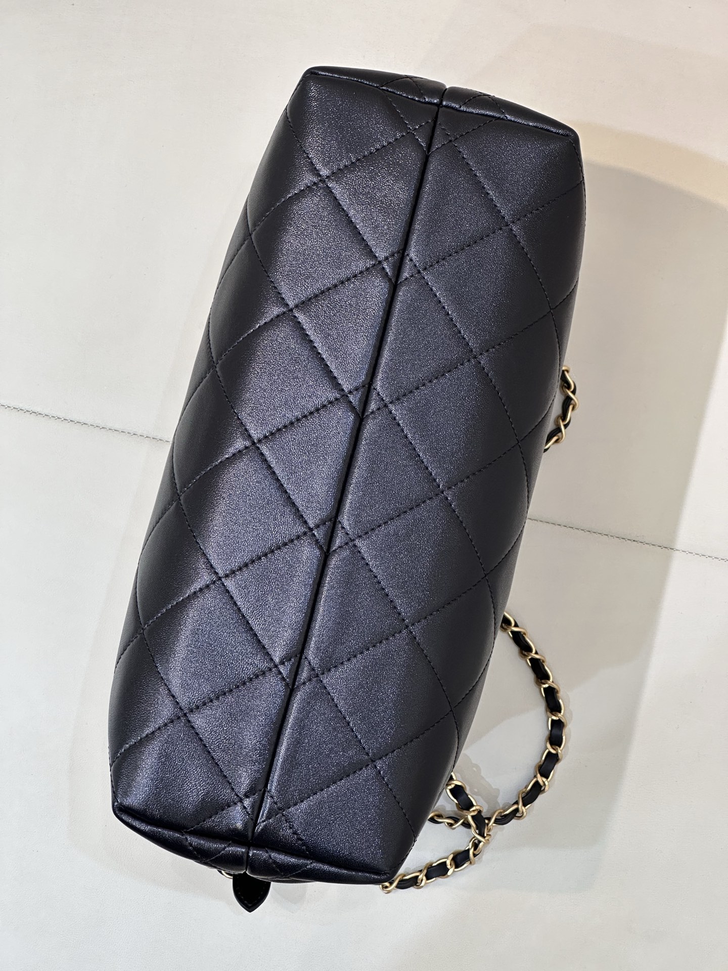 Chanel 25A Handcraft Workshop Gray Suede & Black Leather Shopping Bag 5 i1750068326406 4753 0 8