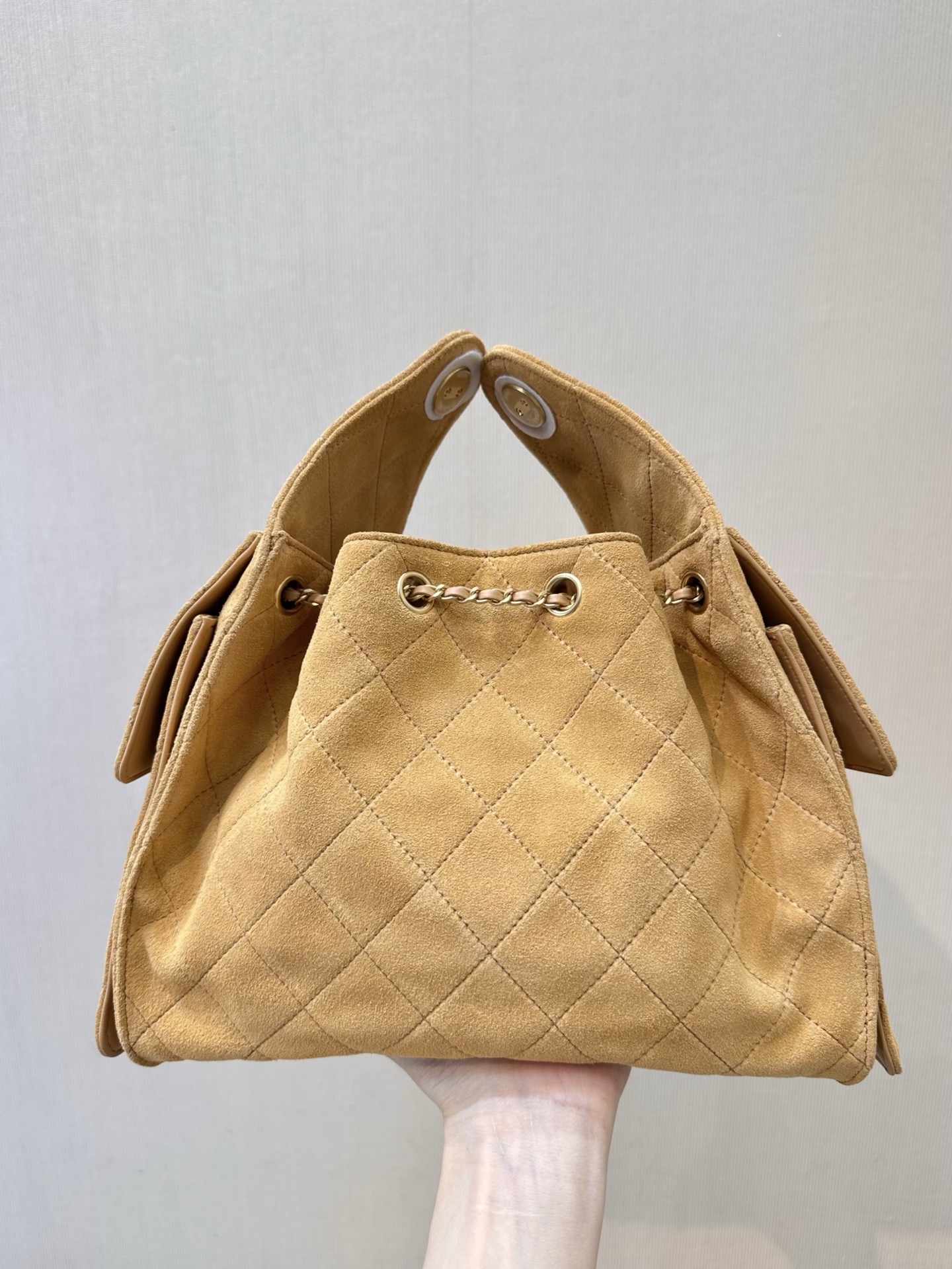 Chanel 25C Hobo Bag: Suede Leather, Gold-Tone Hardware, and Double C Logo 8 i1750154143969 4430 0 5