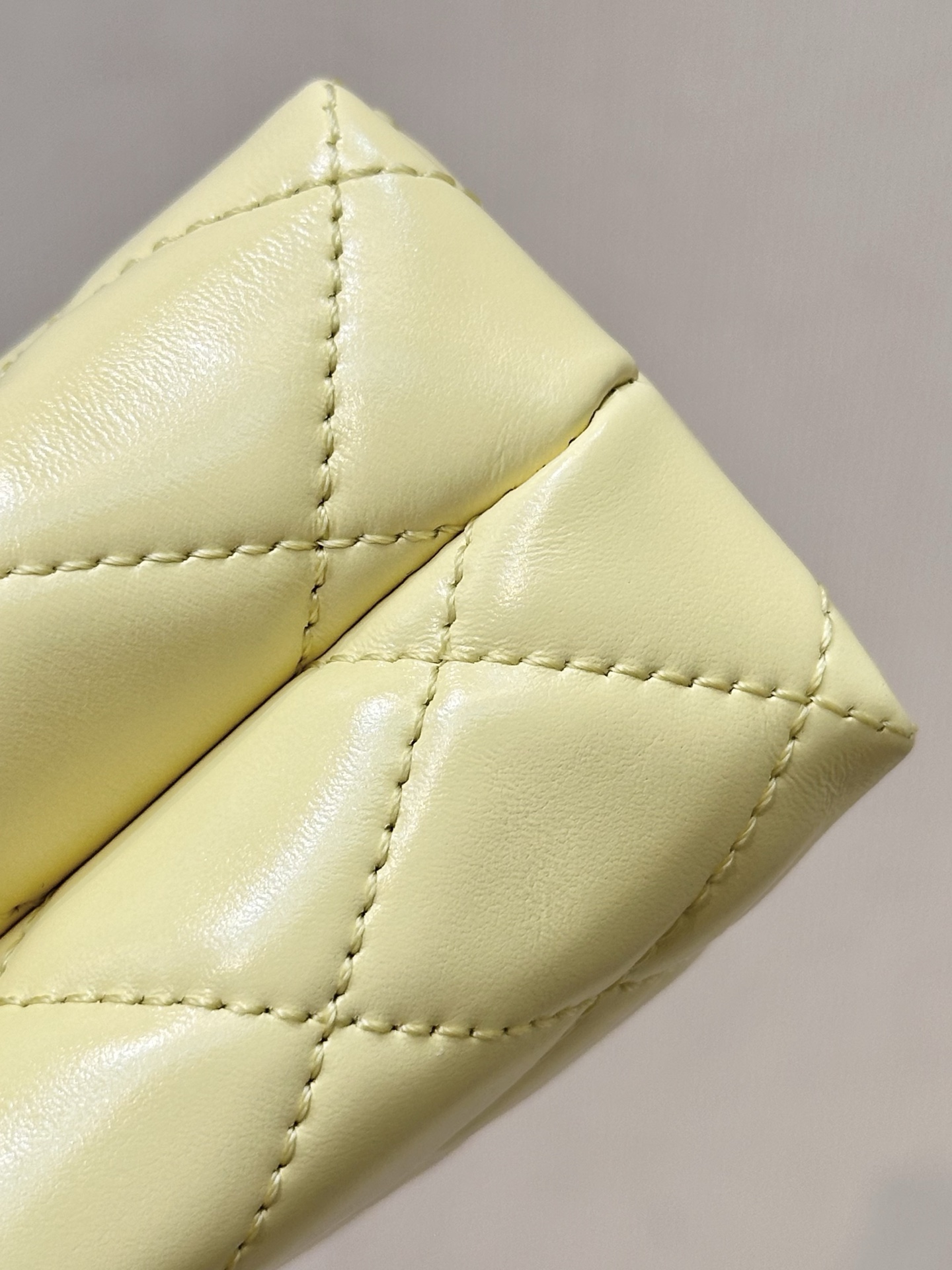 Luxurious Quilted Leather Material - Supple, Resilient, and Radiant 9 i1750154314689 8804 0 7