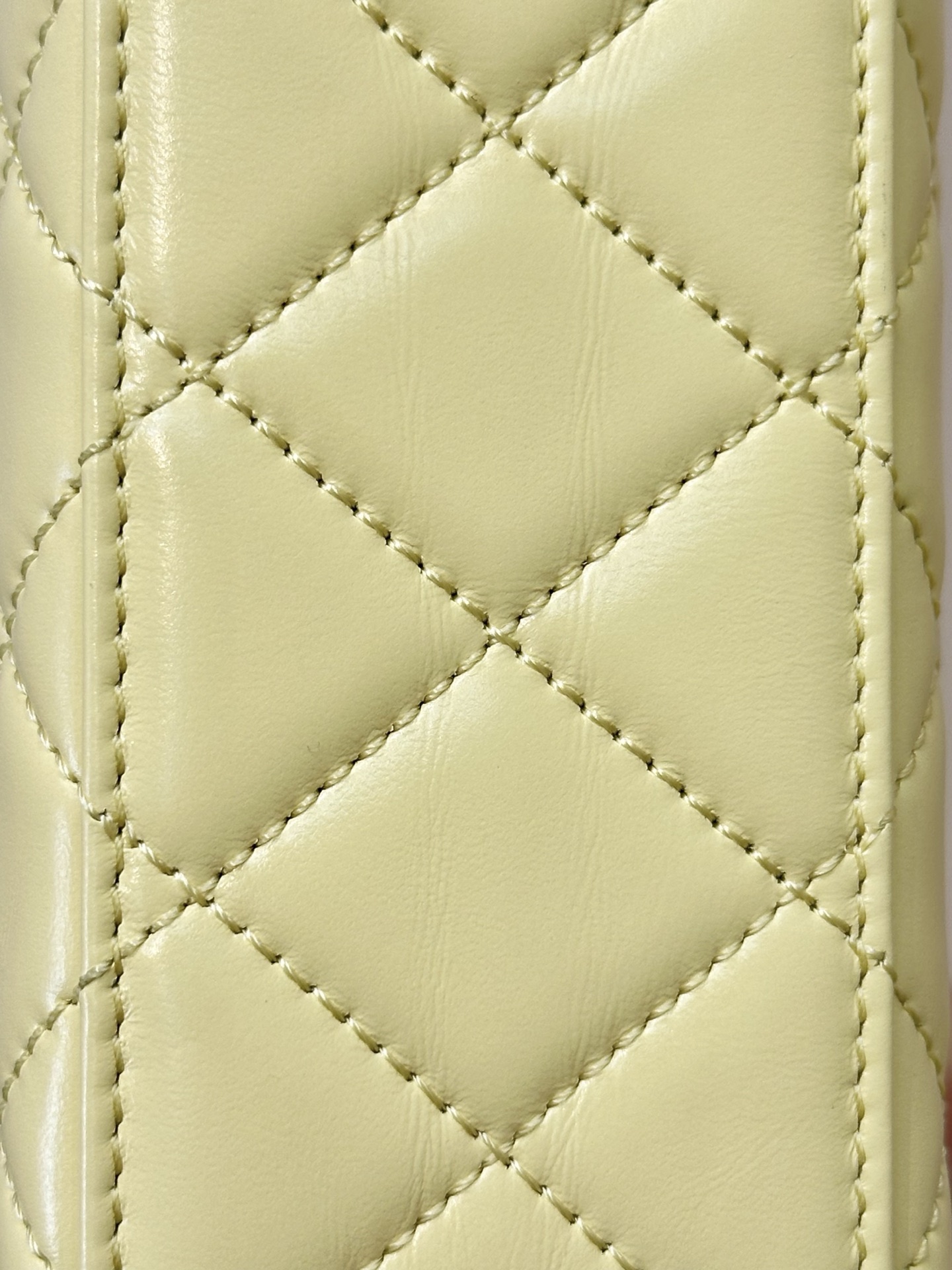 Luxurious Quilted Leather Material - Supple, Resilient, and Radiant 4 i1750154314808 9896 0 2