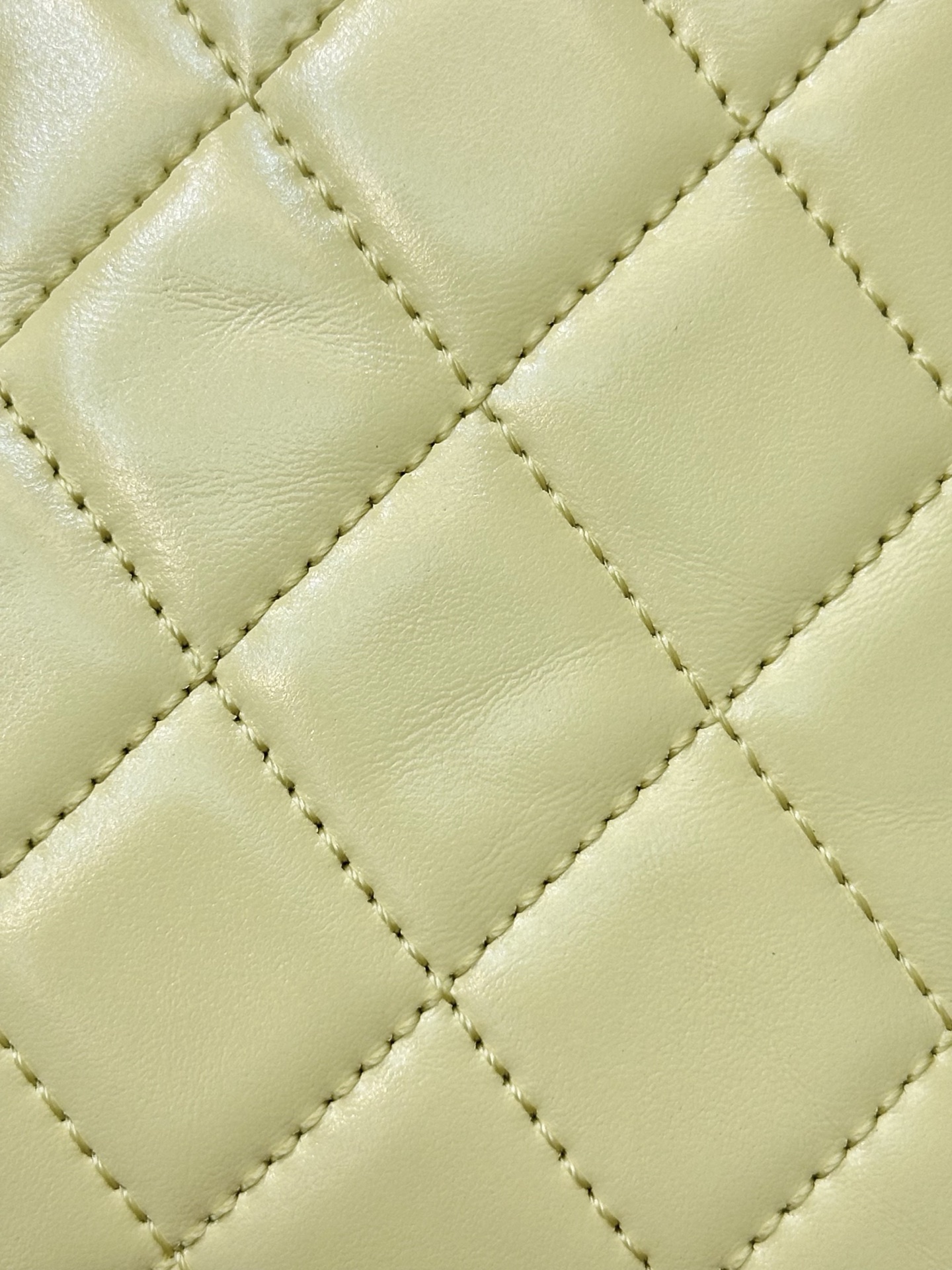 Luxurious Quilted Leather Material - Supple, Resilient, and Radiant 2 i1750154315752 4166 0 0
