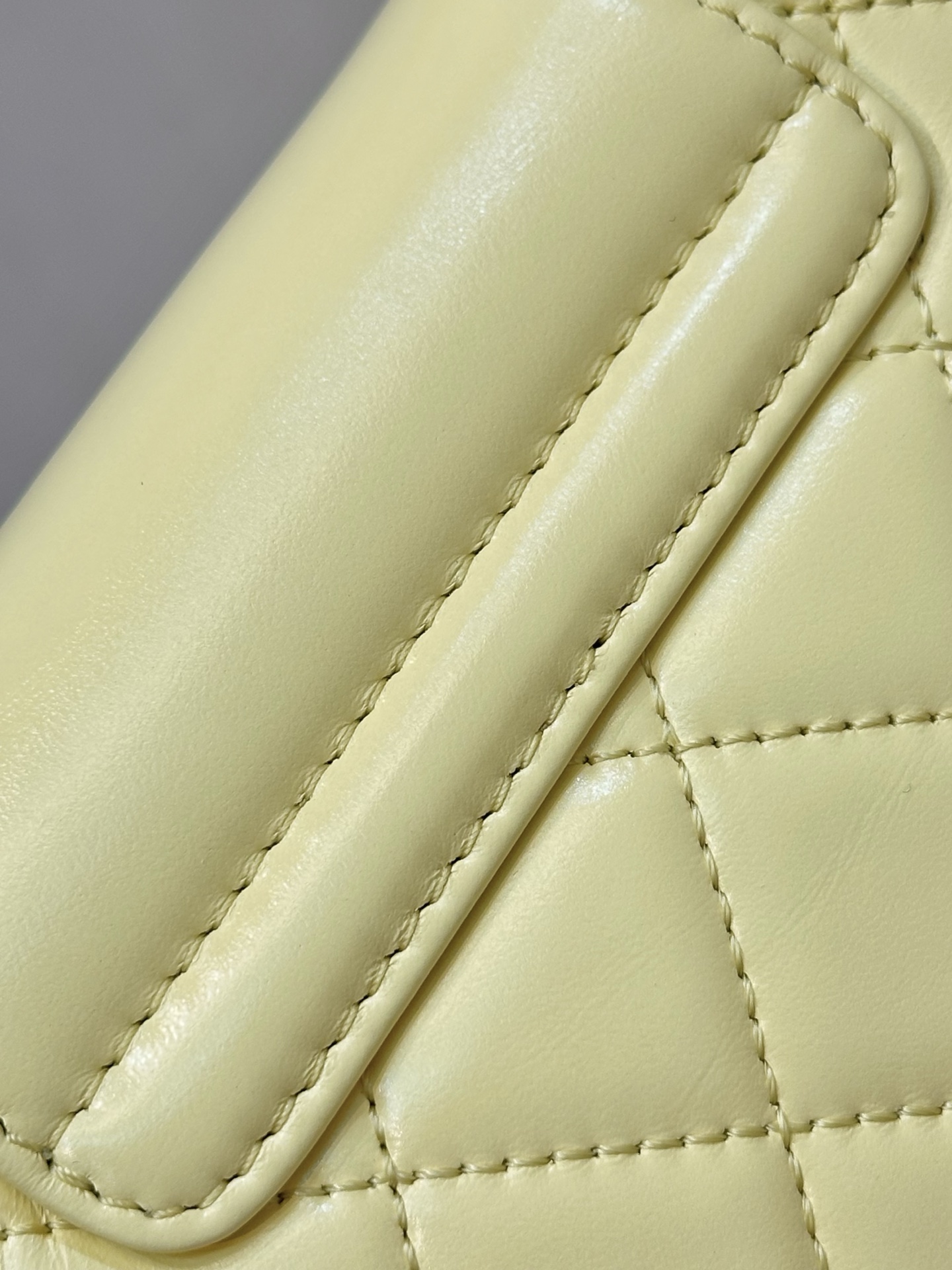Luxurious Quilted Leather Material - Supple, Resilient, and Radiant 10 i1750154315789 9605 0 8