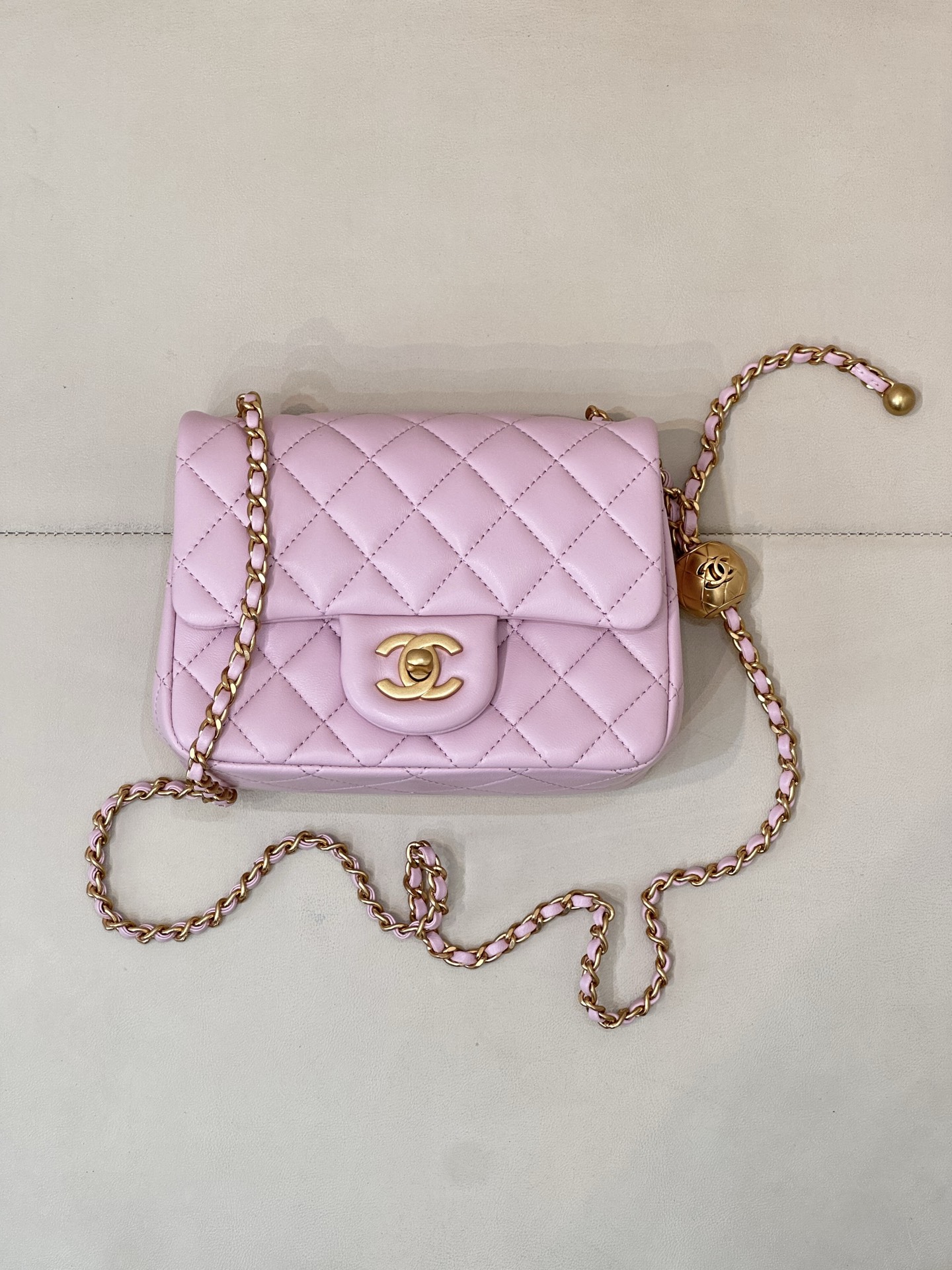 CHANEL 純正皮革 ラムスキン キルティング 定番資産価値モデル 柔らかく厚みのある チェーンバッグ-最高品質
